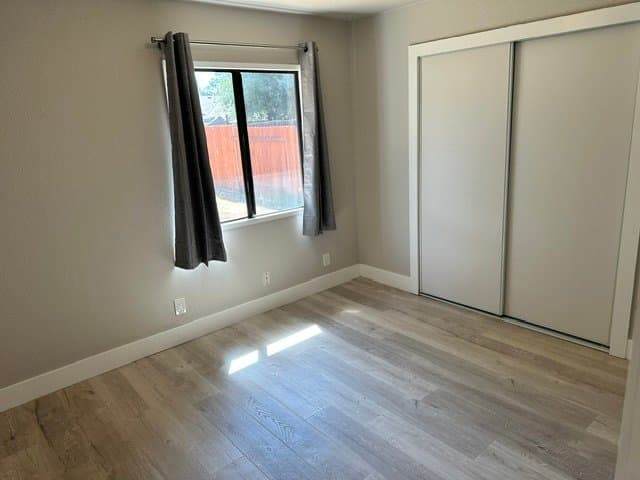 Lincoln House: 155 E St