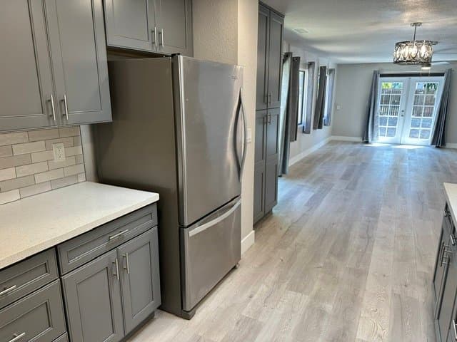 Lincoln House: 155 E St