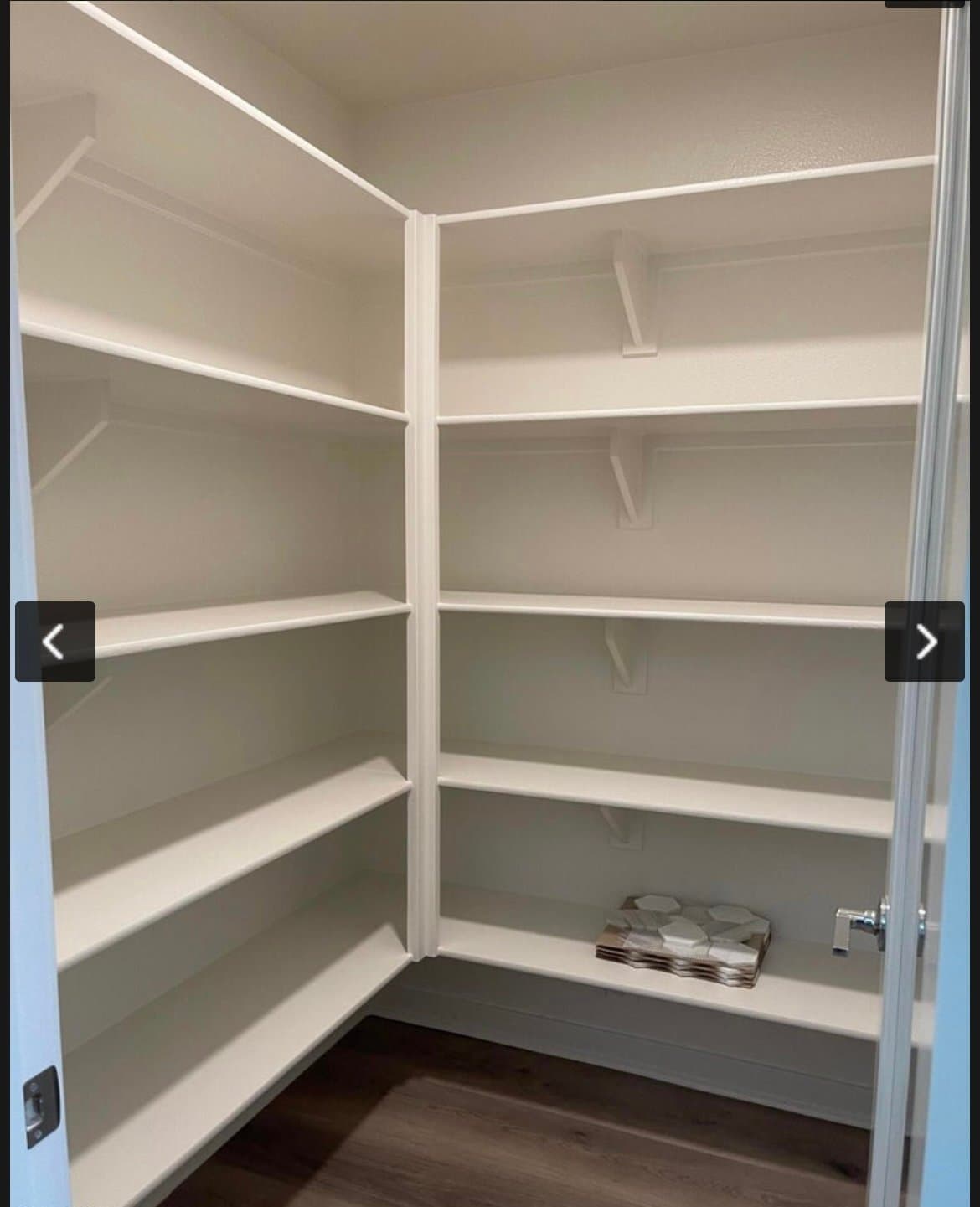 Oxnard Townhome: 633 Winchester Dr