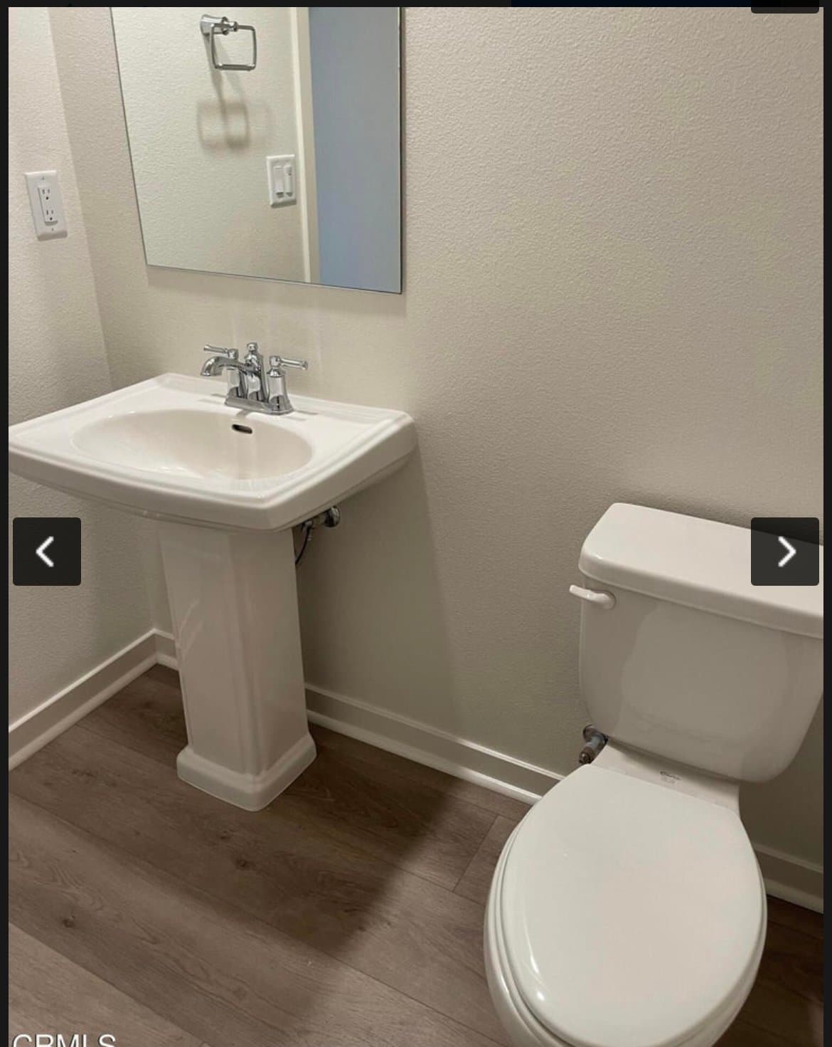 Oxnard Townhome: 633 Winchester Dr