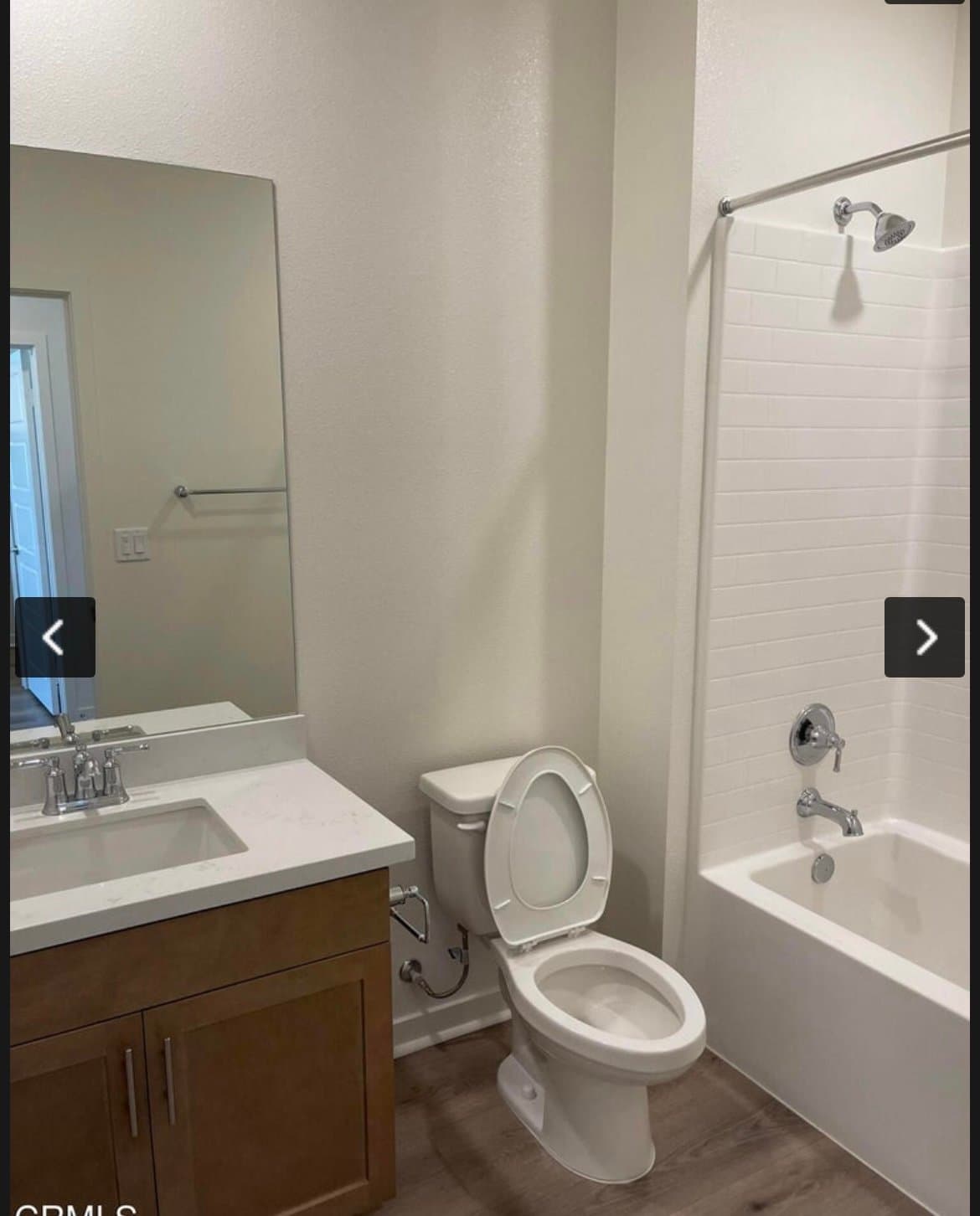 Oxnard Townhome: 633 Winchester Dr