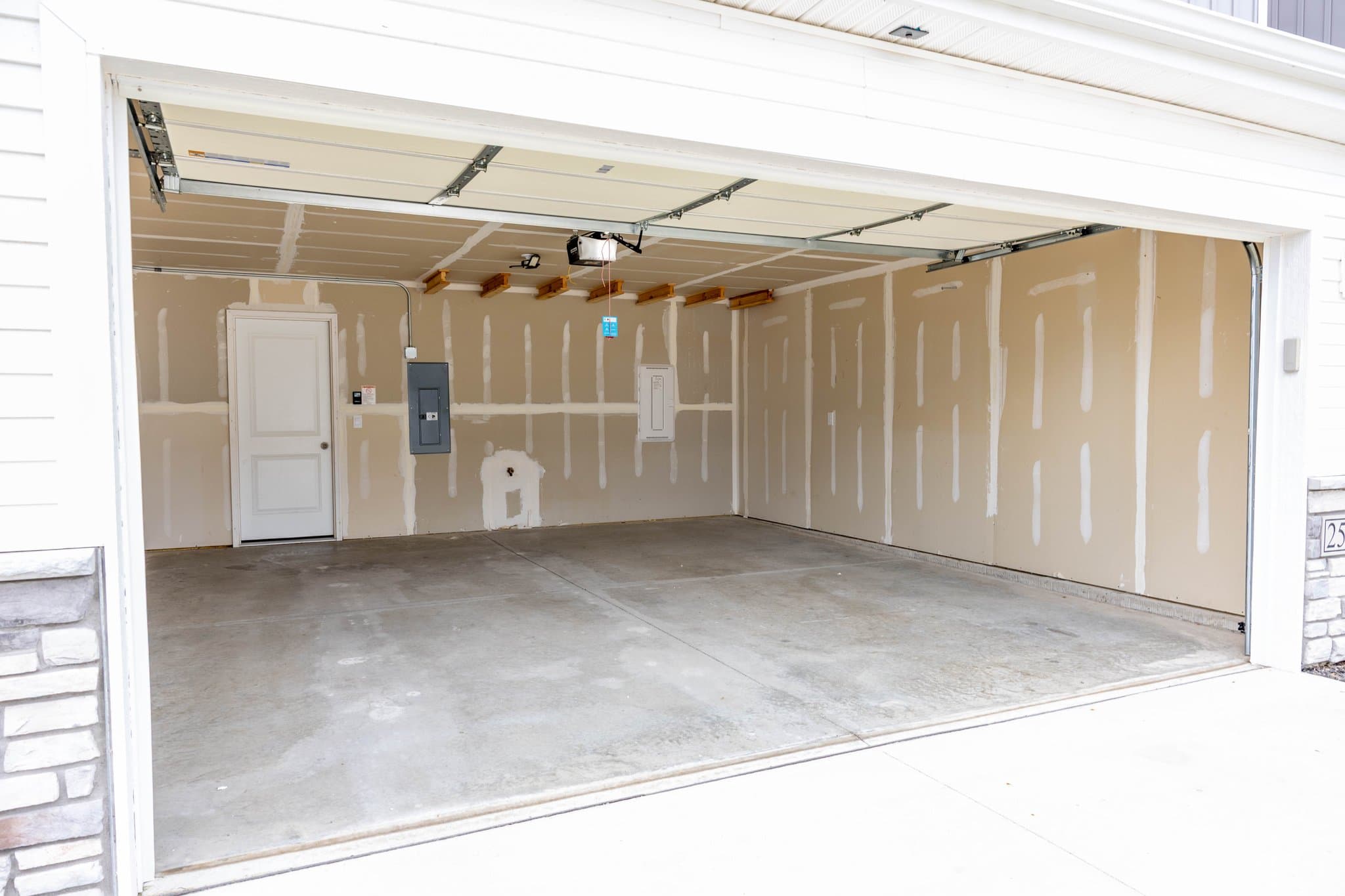 West Des Moines House: 2569 SE Hawkins Ave