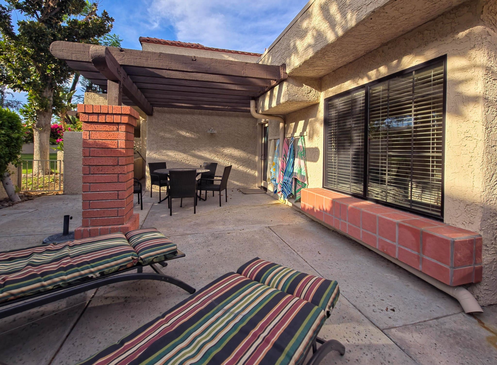 Palm Springs Condo: 2345 S Cherokee Way