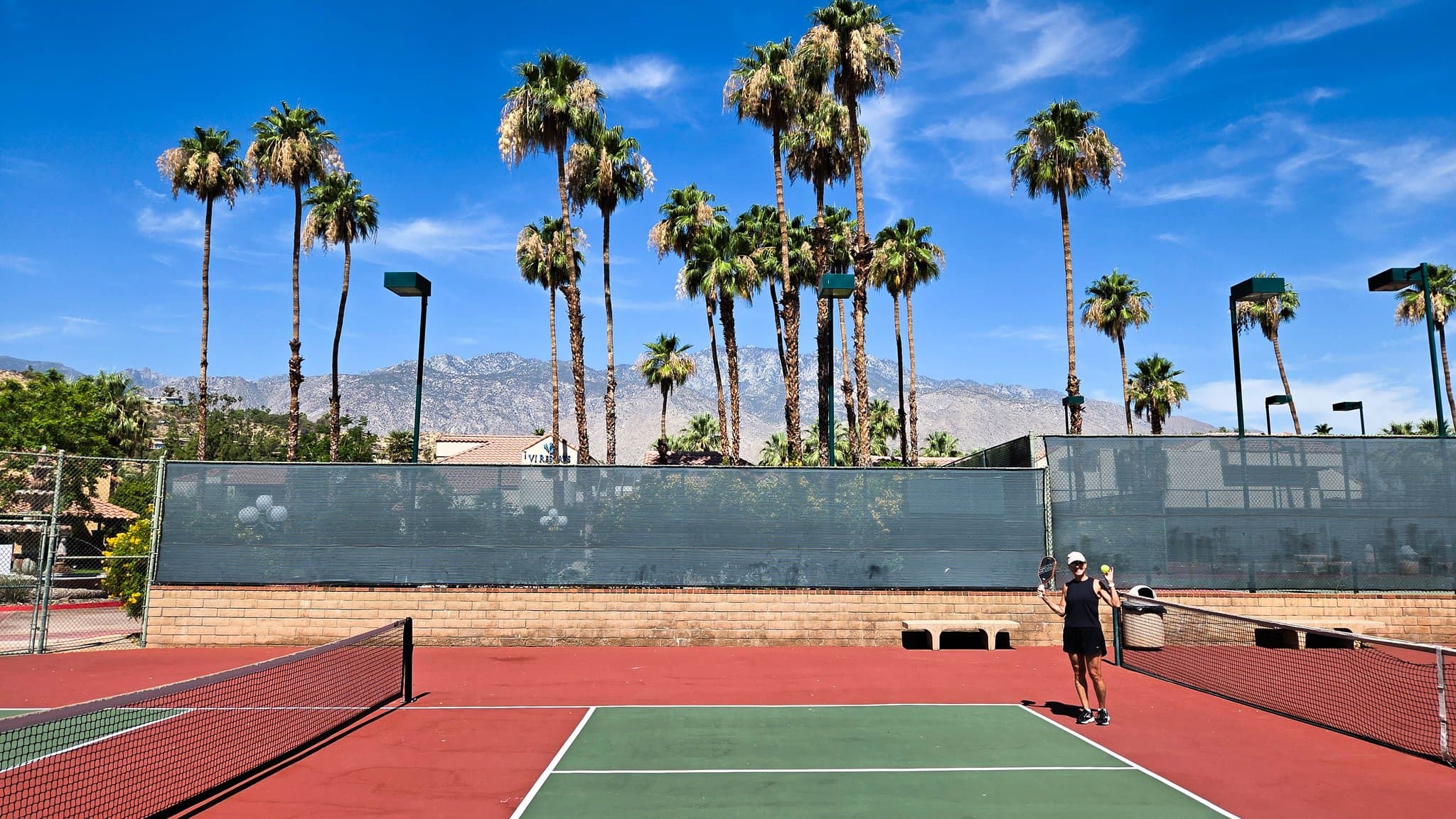 Palm Springs Condo: 2345 S Cherokee Way
