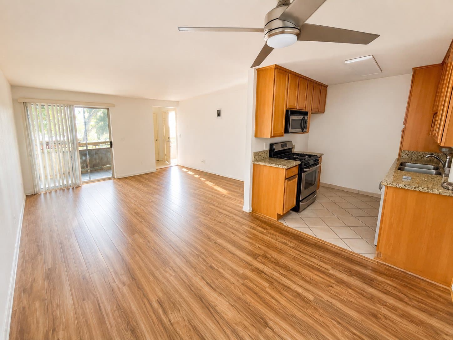 CHULA VISTA Condo: 755 Paso de Luz
