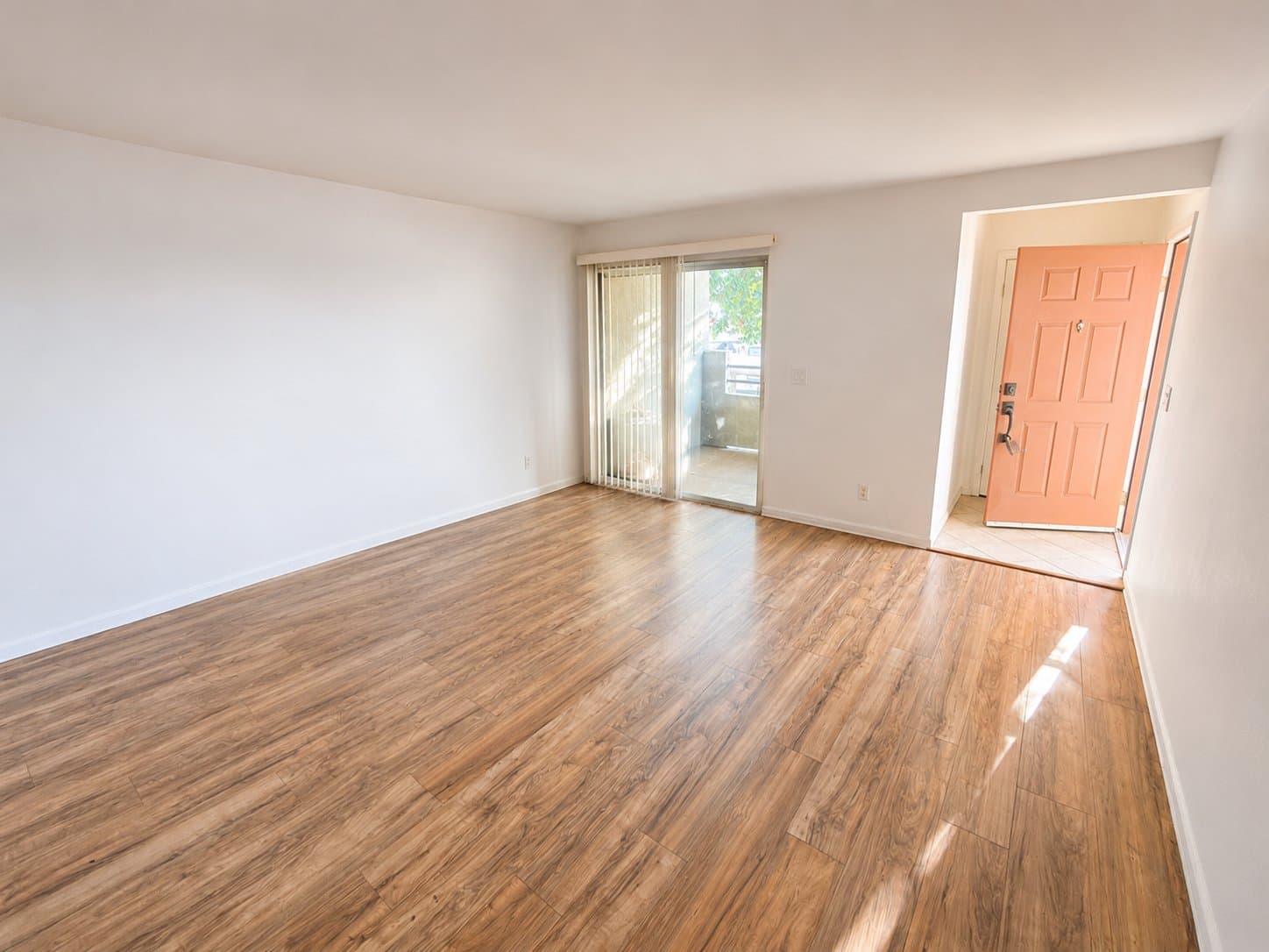 CHULA VISTA Condo: 755 Paso de Luz
