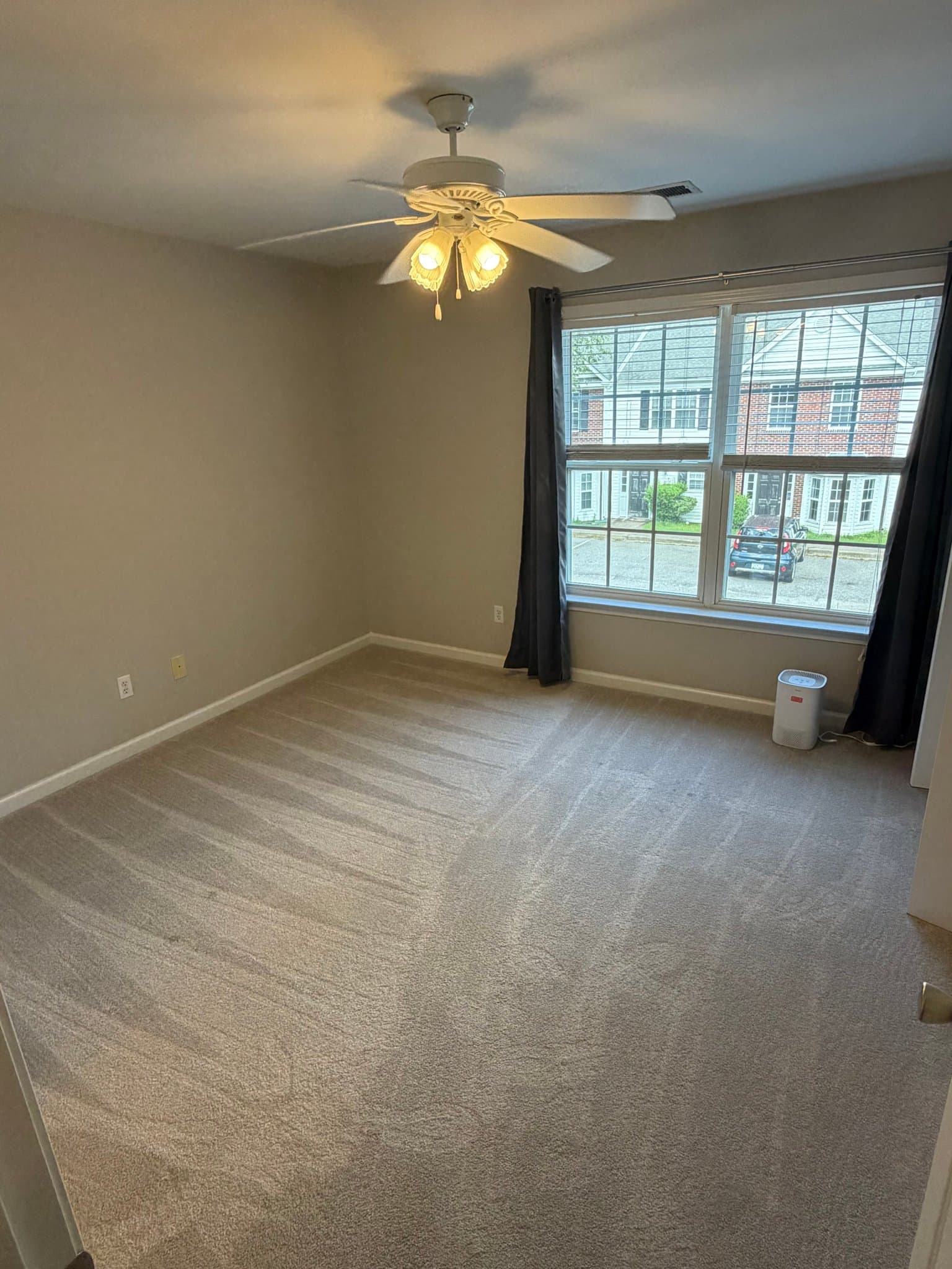 Columbia Townhome: 31 Magnolia Glen Ln