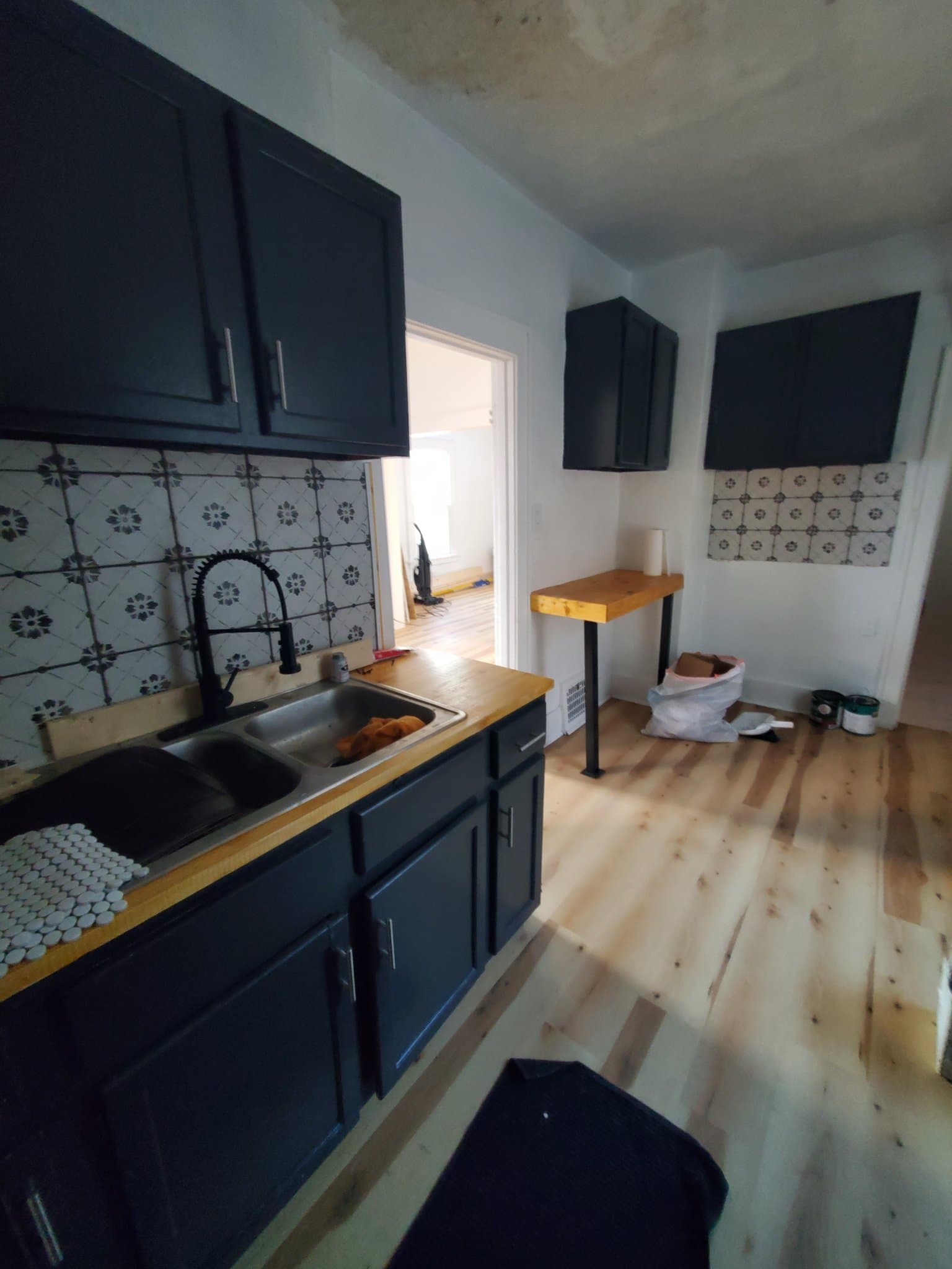 Lorain House: 1063 west 12th