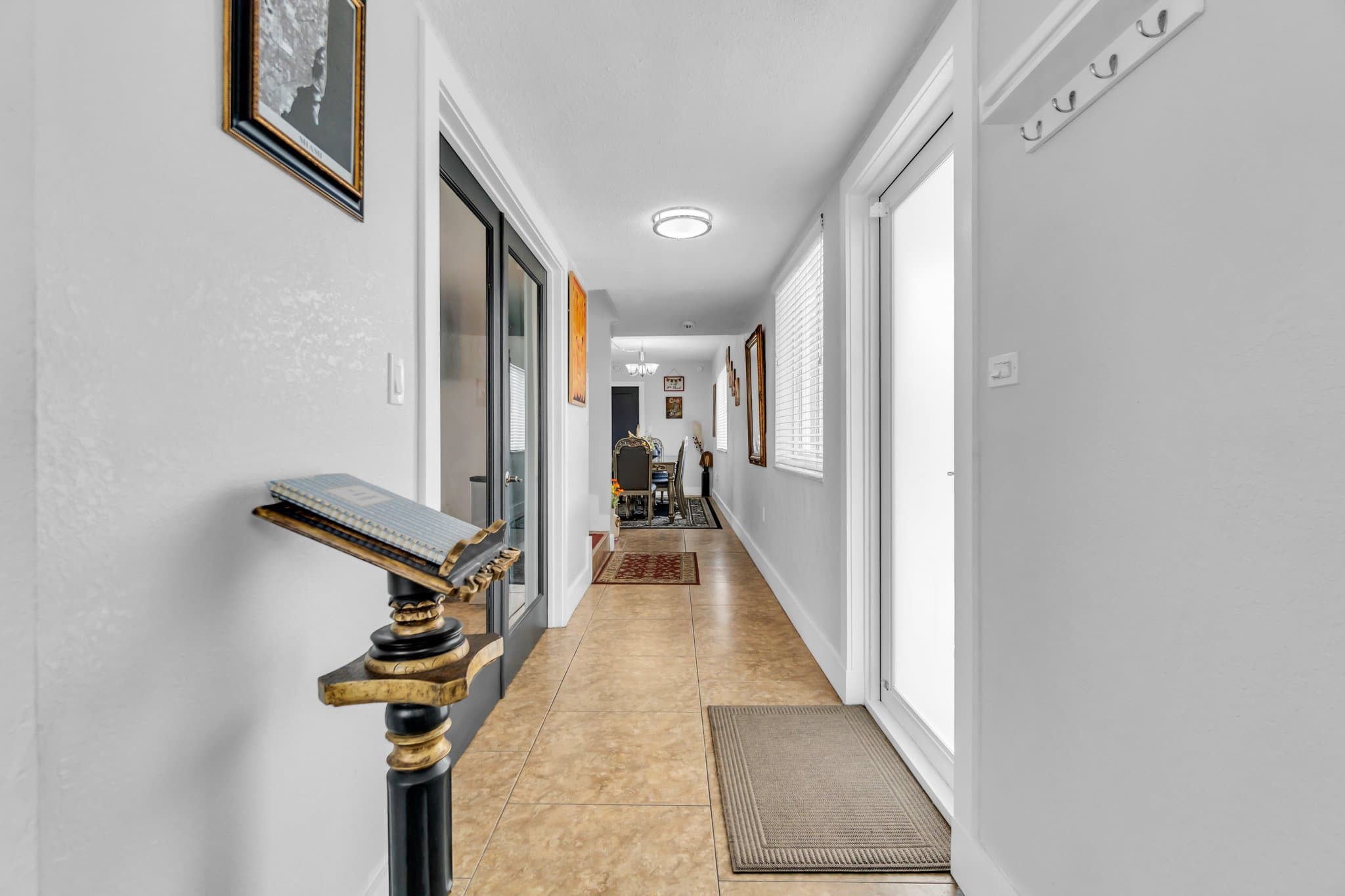 Miami House: 901 nw 22 pl