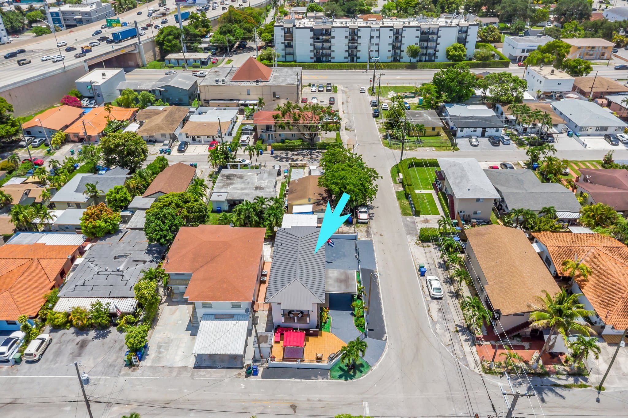 Miami House: 901 nw 22 pl