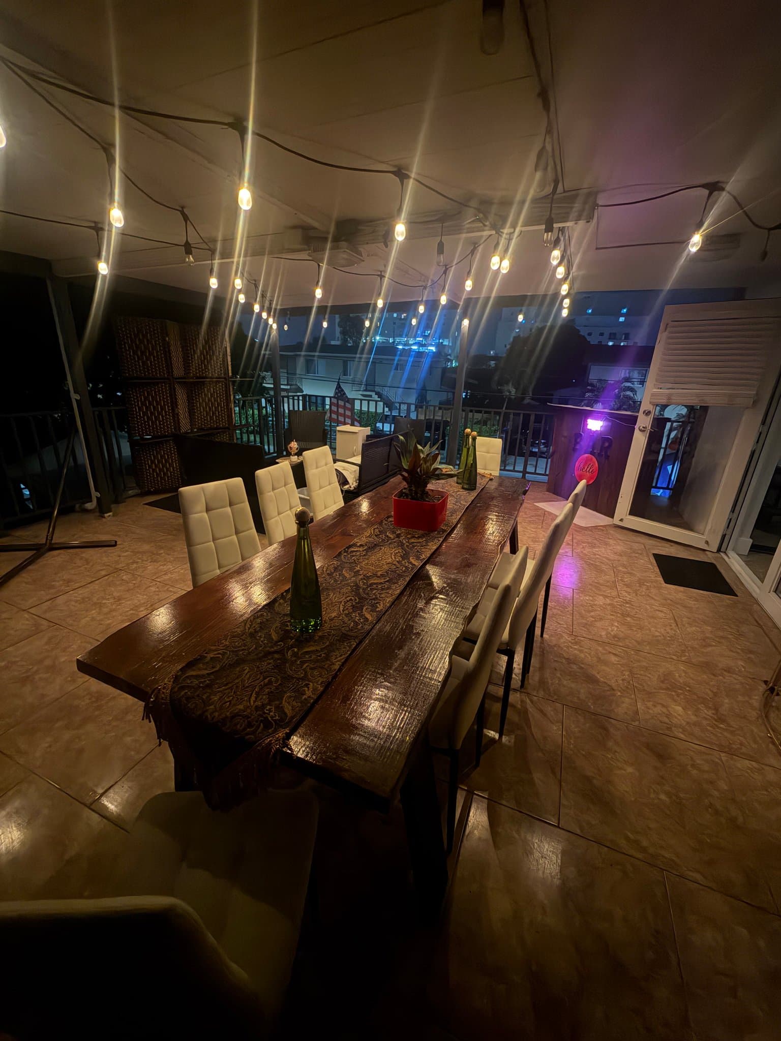 Miami House: 901 nw 22 pl