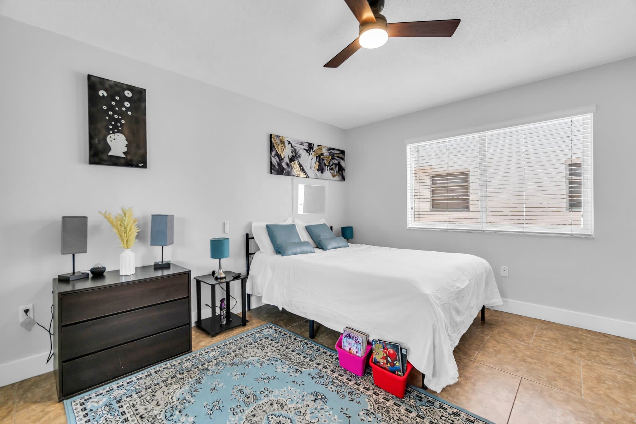 Miami House: 901 nw 22 pl