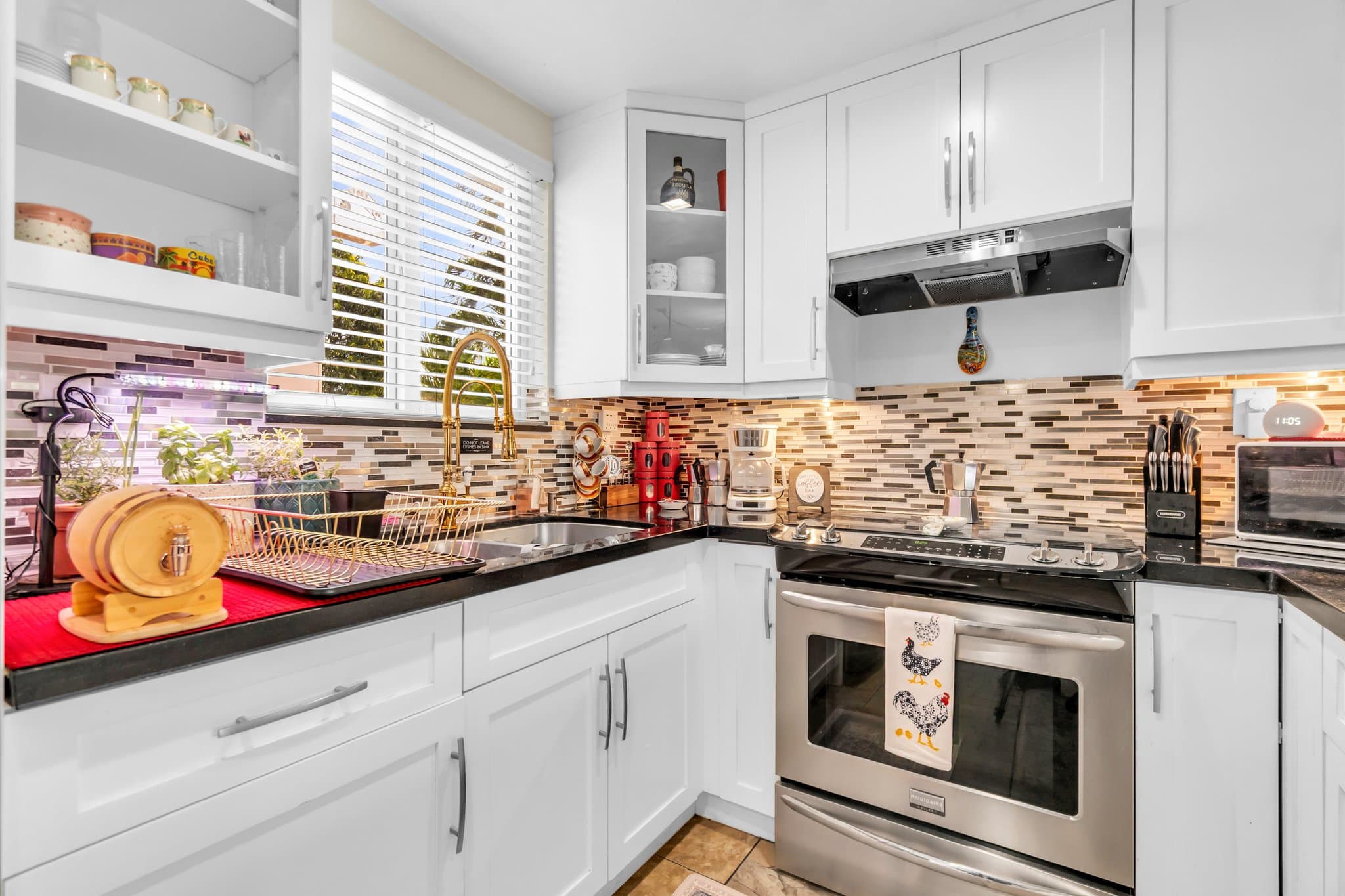 Miami House: 901 nw 22 pl