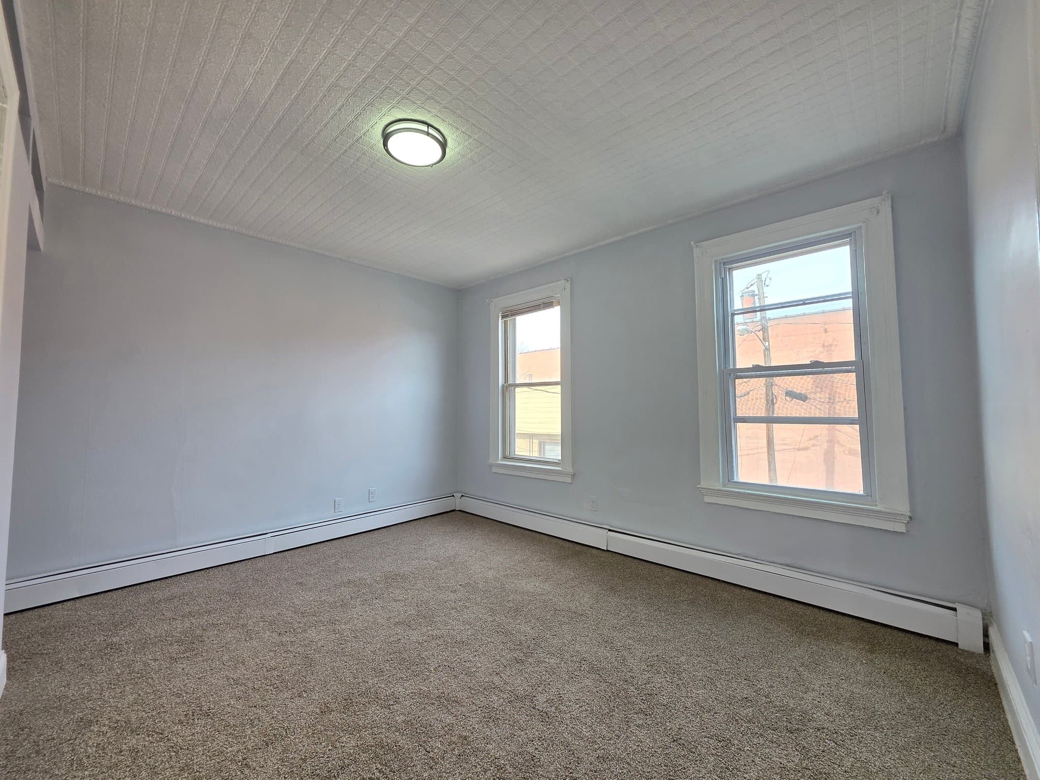 Kearny Multiplex: 8 Lincoln Ave
