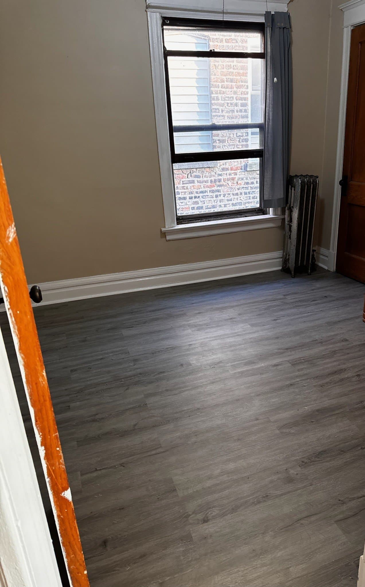 Chicago Apartment: 7712 S Carpenter St