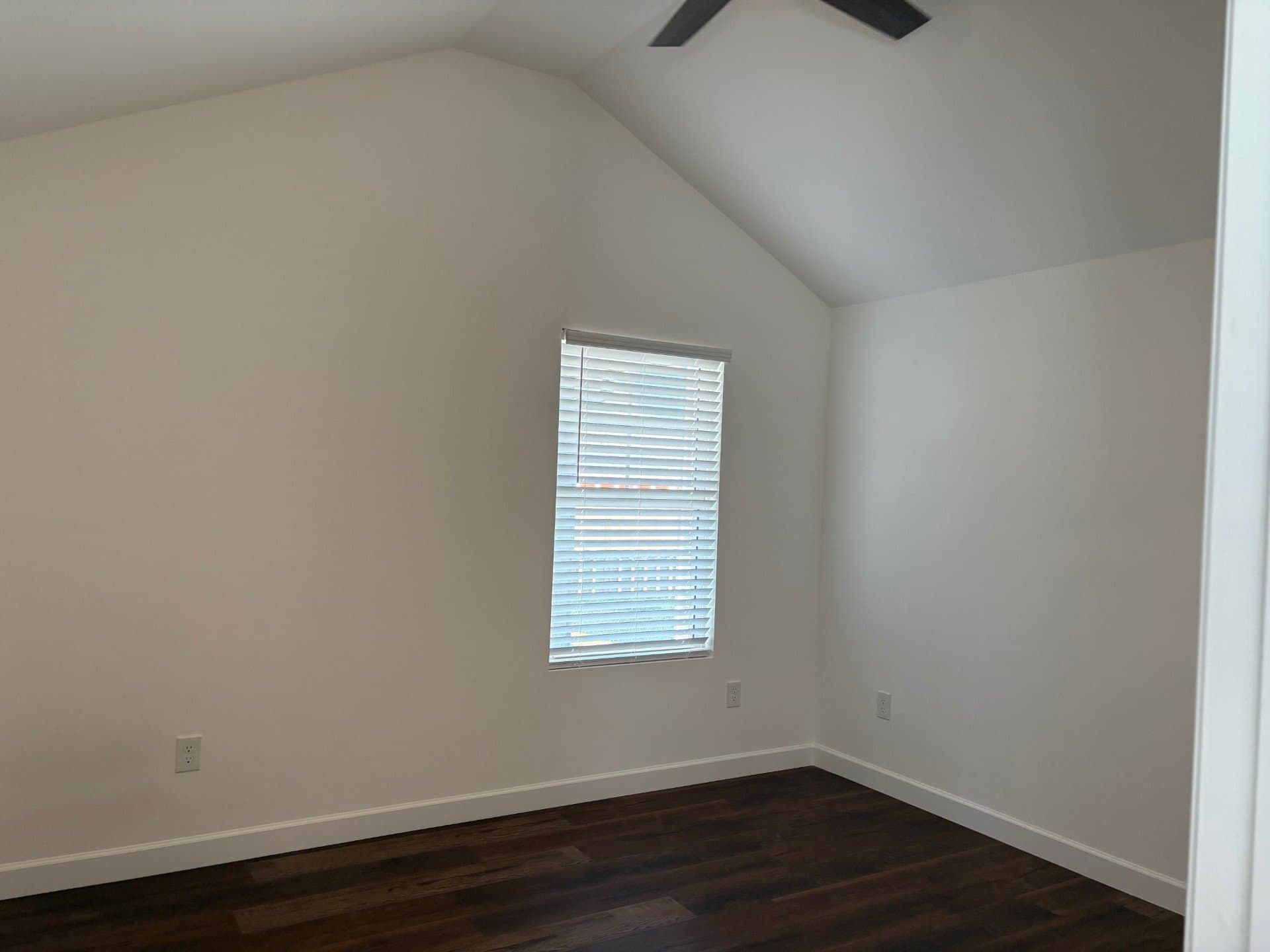 McMinnville House: 110 Hobson Street