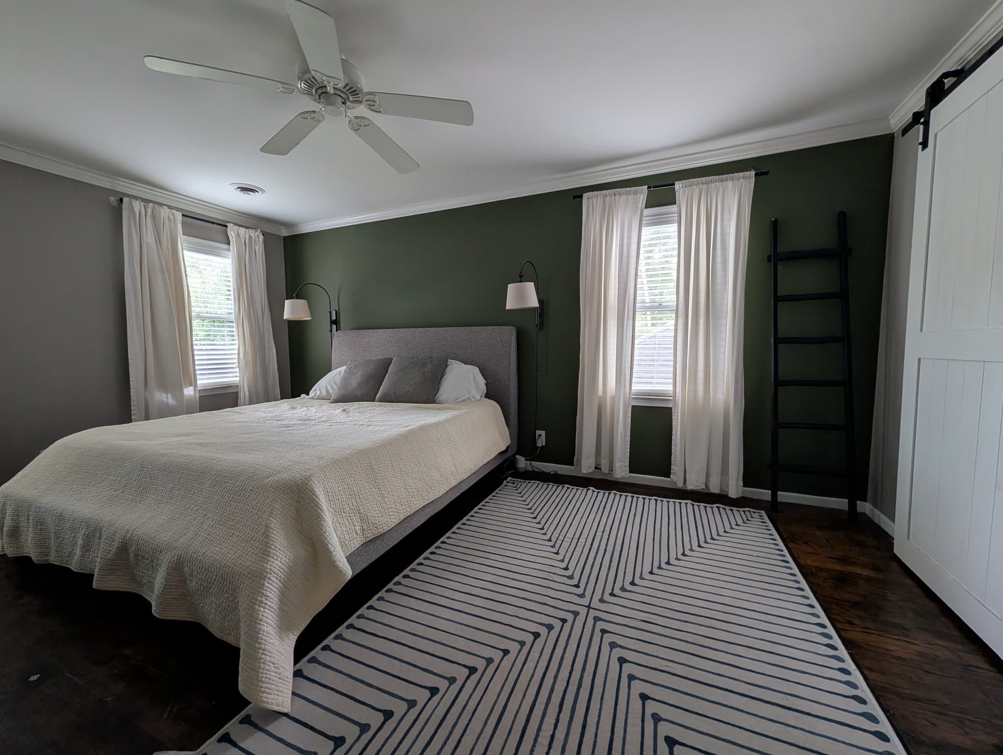 Greenville House: 400 Bradley Ct