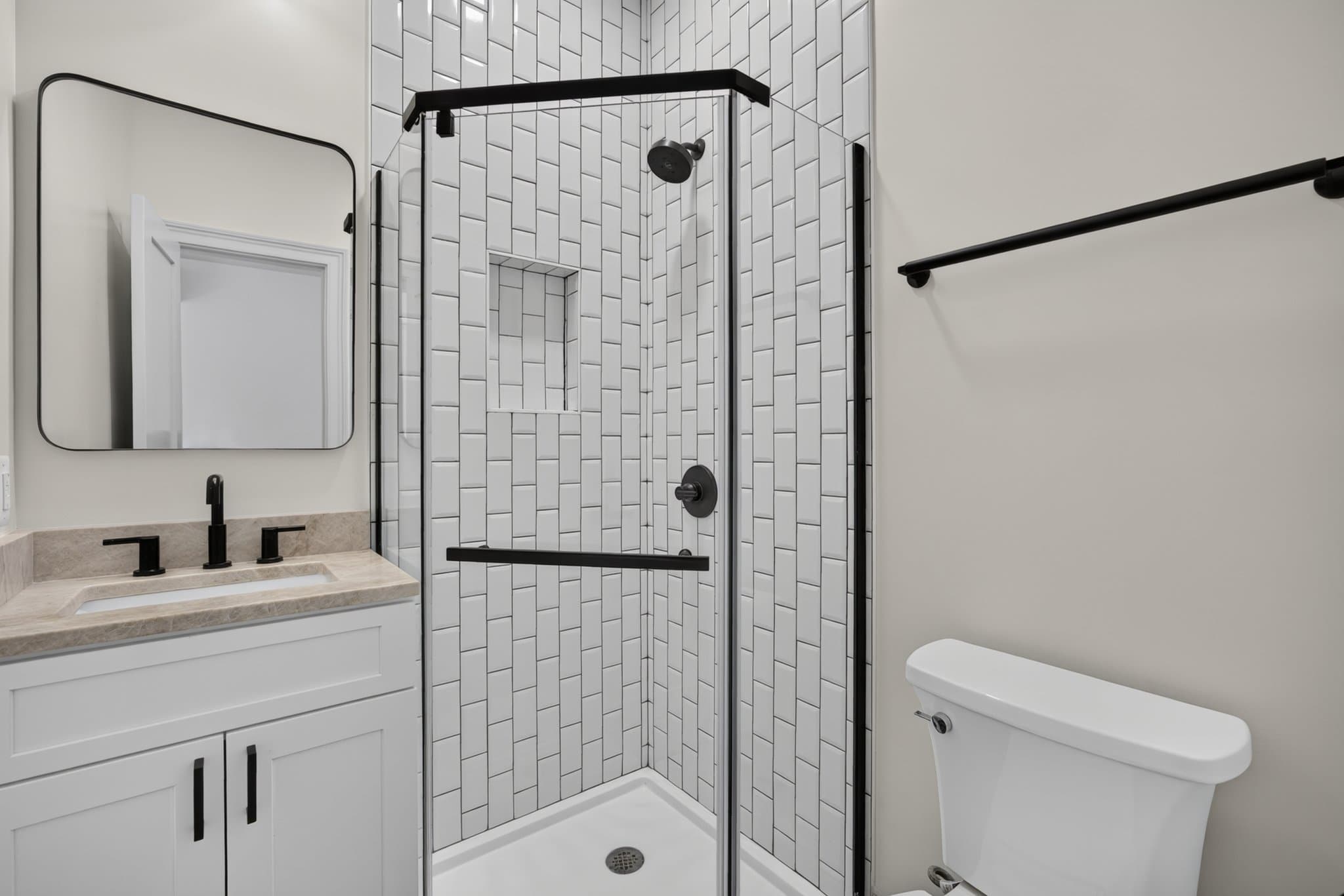 Washington Apartment: 311 East Capitol St. SE