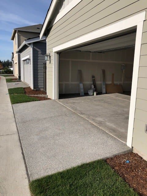 Black Diamond House: 23281 SE Fir St