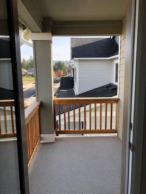 Black Diamond House: 23281 SE Fir St