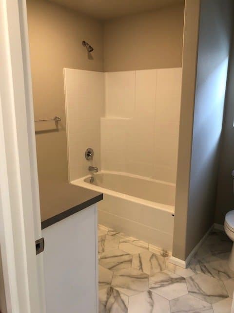 Black Diamond House: 23281 SE Fir St