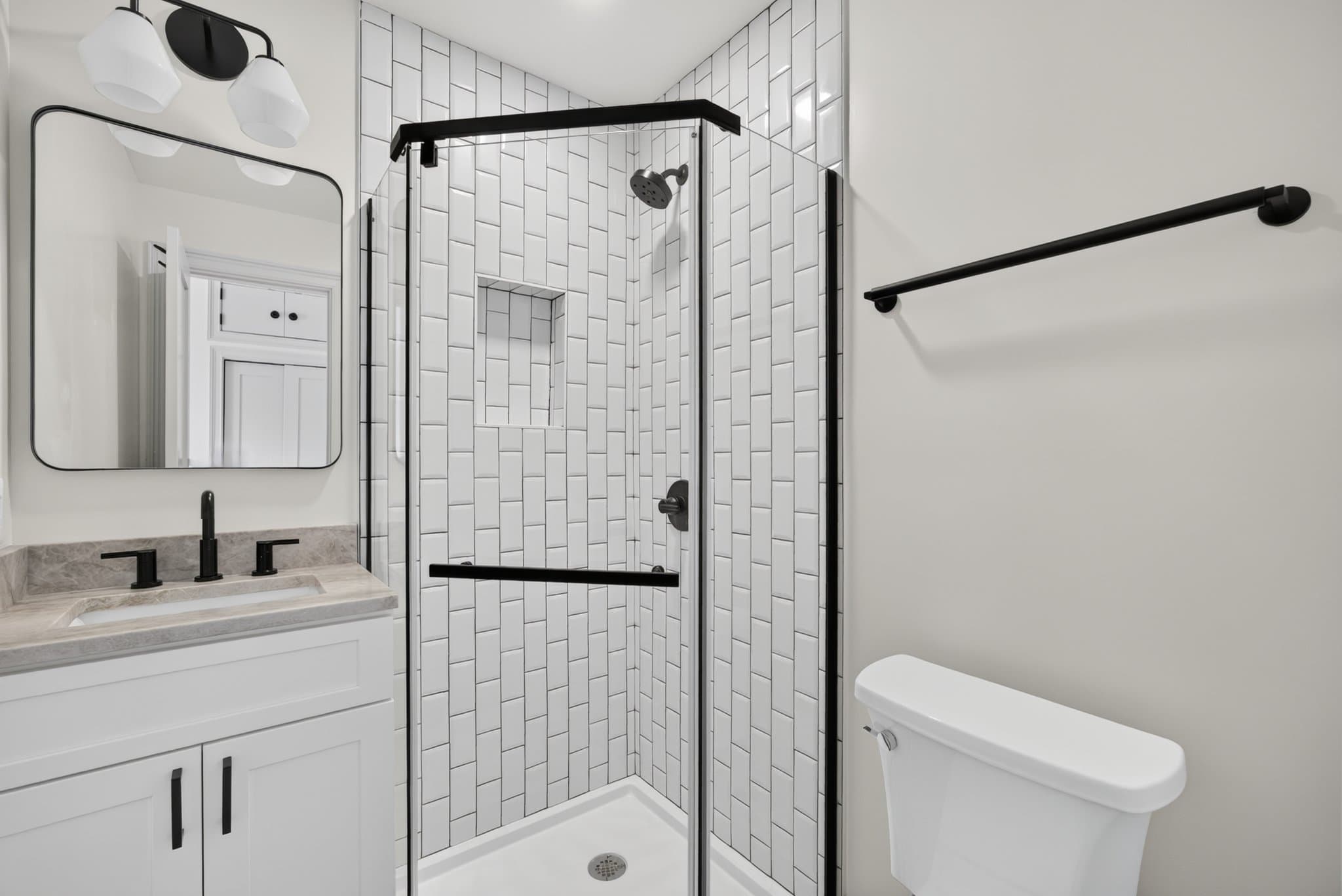 Washington Apartment: 311 East Capitol St. SE