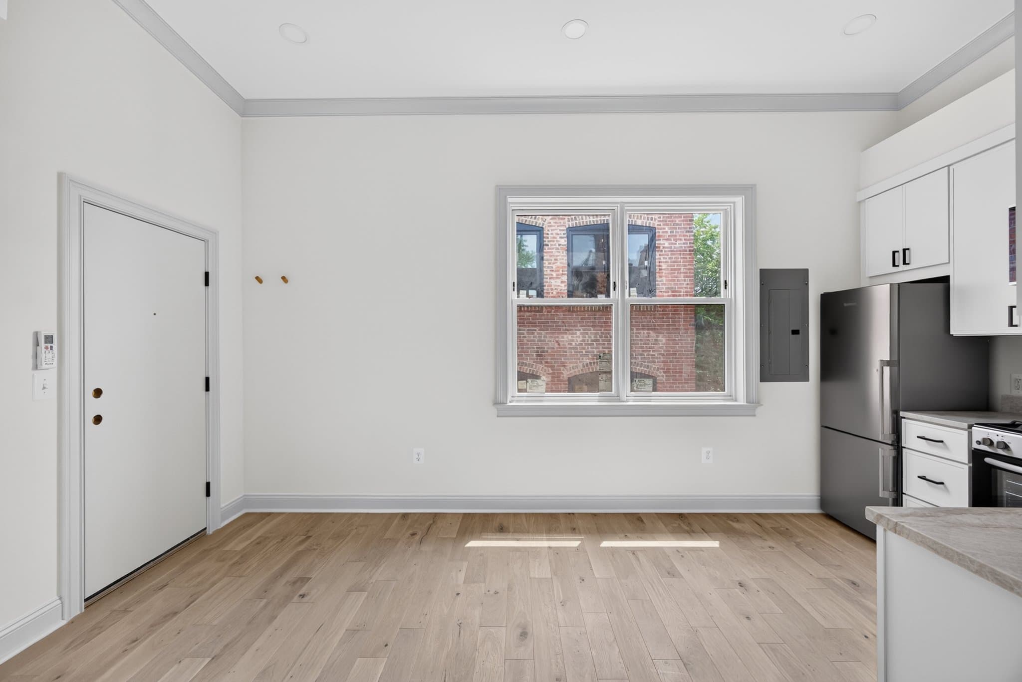 Washington Apartment: 311 East Capitol St. SE