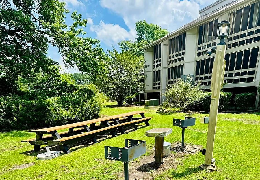 New Bern Condo: 6125 Harbourside Dr