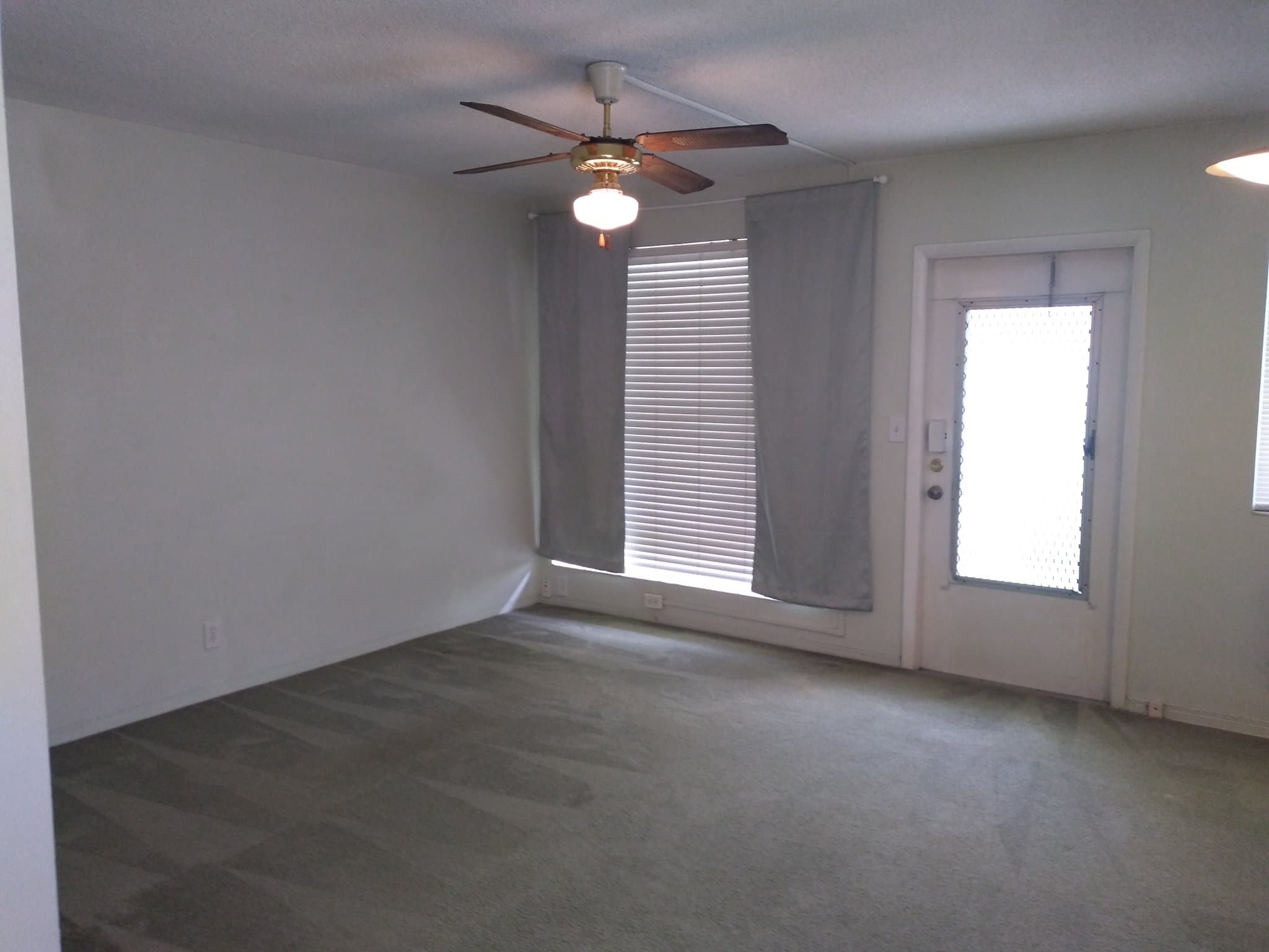 Fort Lauderdale Condo: SE 2nd St.