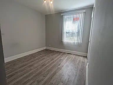 Mt Oliver Multiplex: 132 Stamm Ave