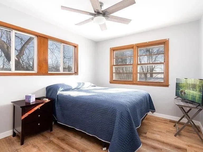 Litchfield House: 700 W Pleasure Dr