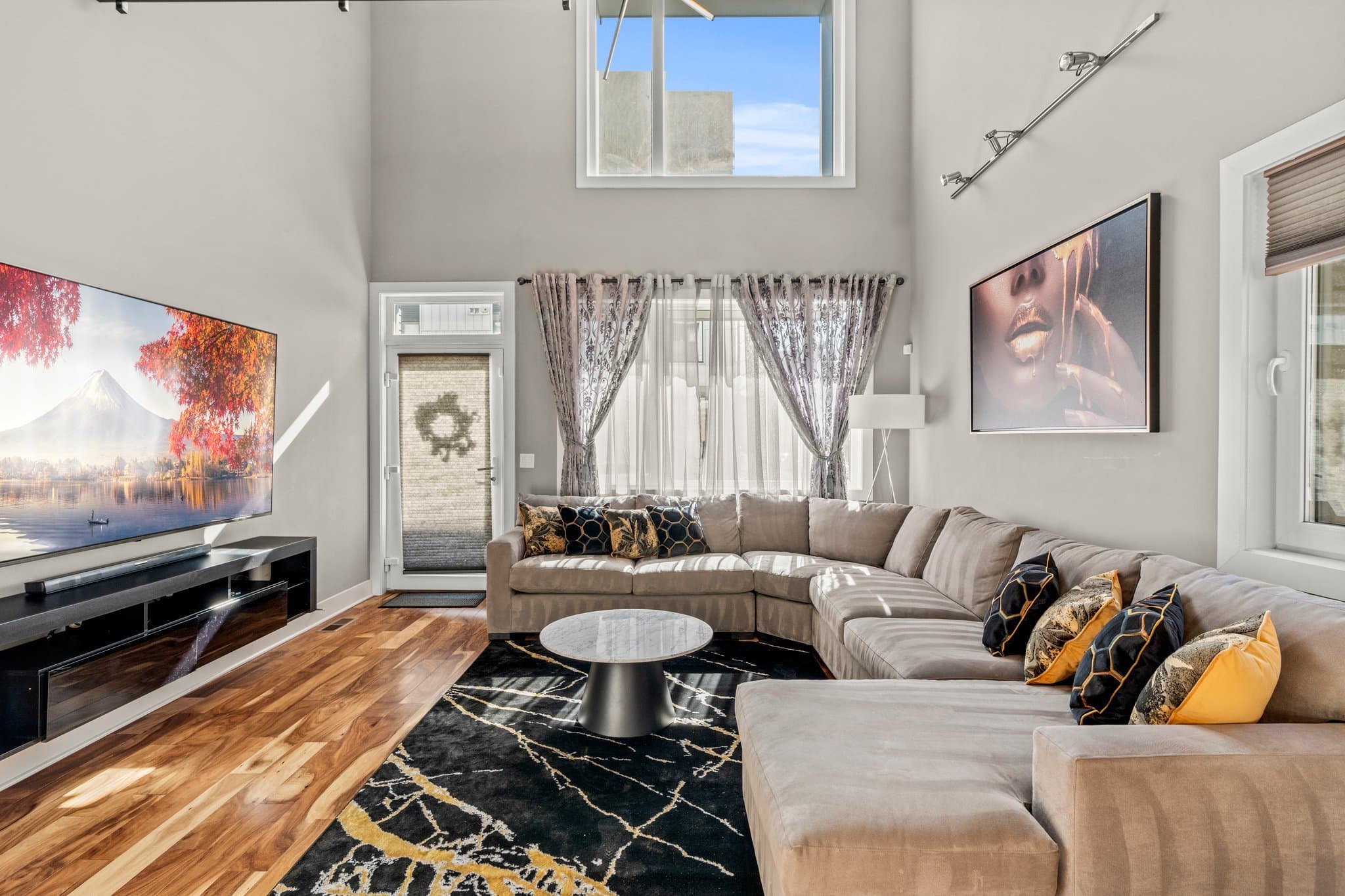 Philadelphia Townhome: 1124-34 N American St.