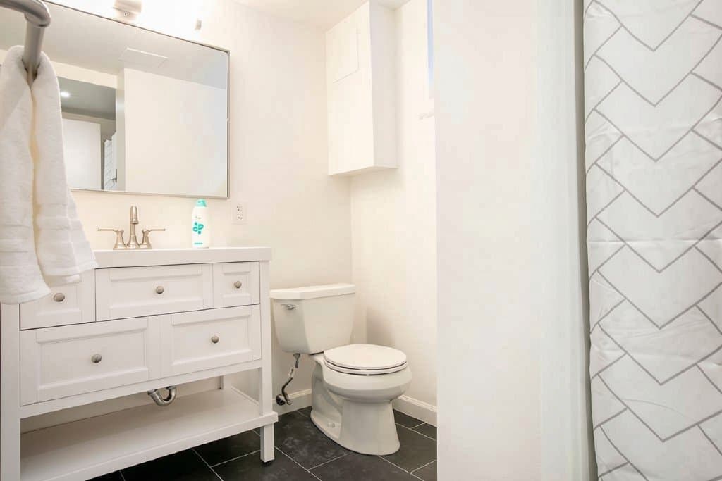 Washington Single Room: 1321 I St NE