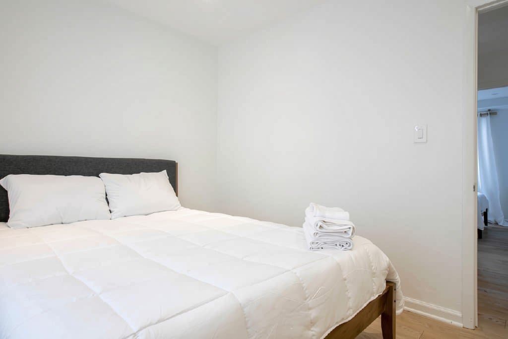Washington Single Room: 1321 I St NE