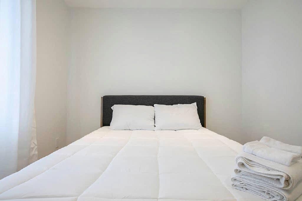 Washington Single Room: 1321 I St NE