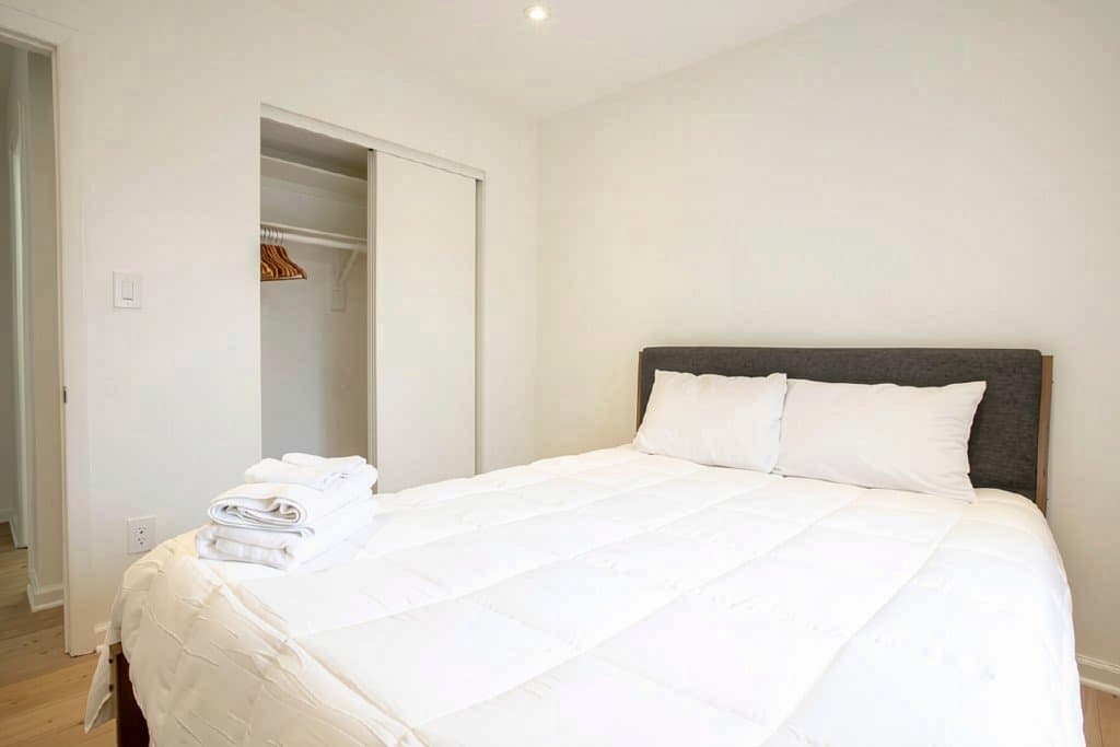 Washington Single Room: 1321 I St NE