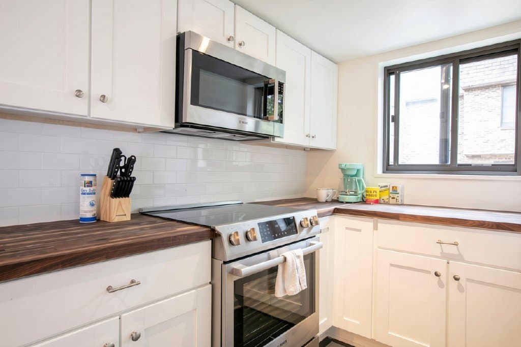 Washington Single Room: 1321 I St NE