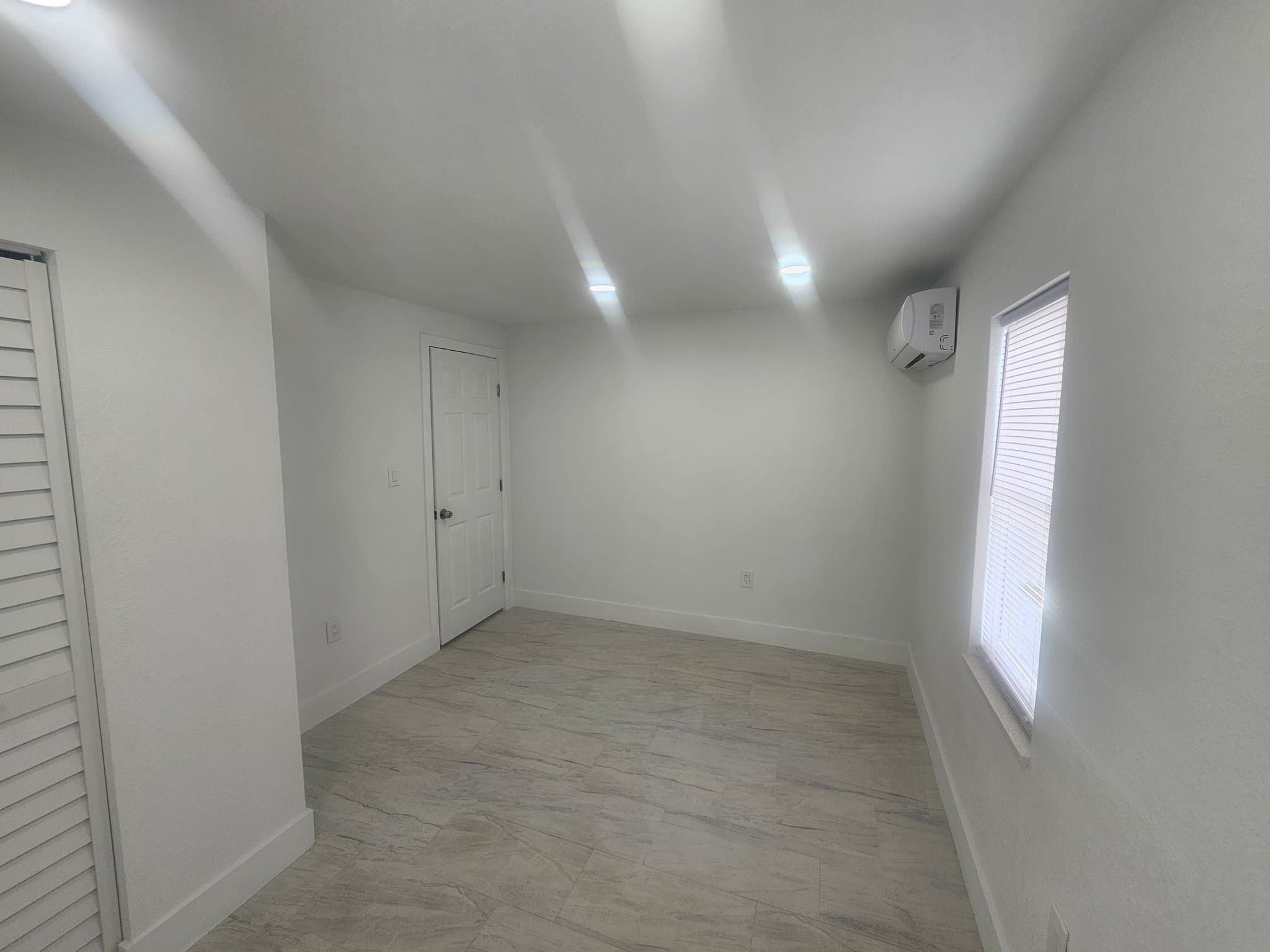Miami House: 1915 NW 82 ST