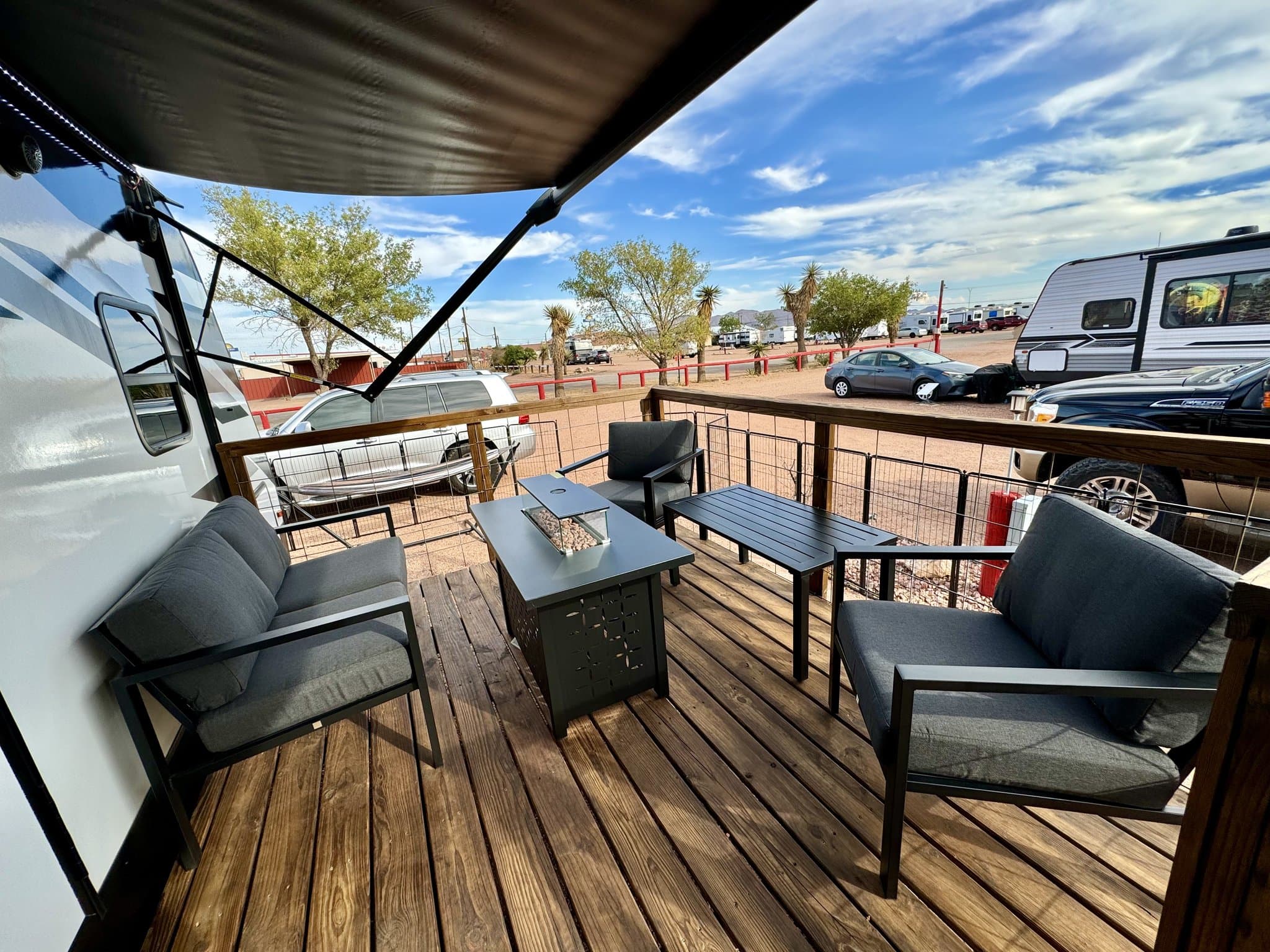 Van Horn Other: 404 E Broadway St