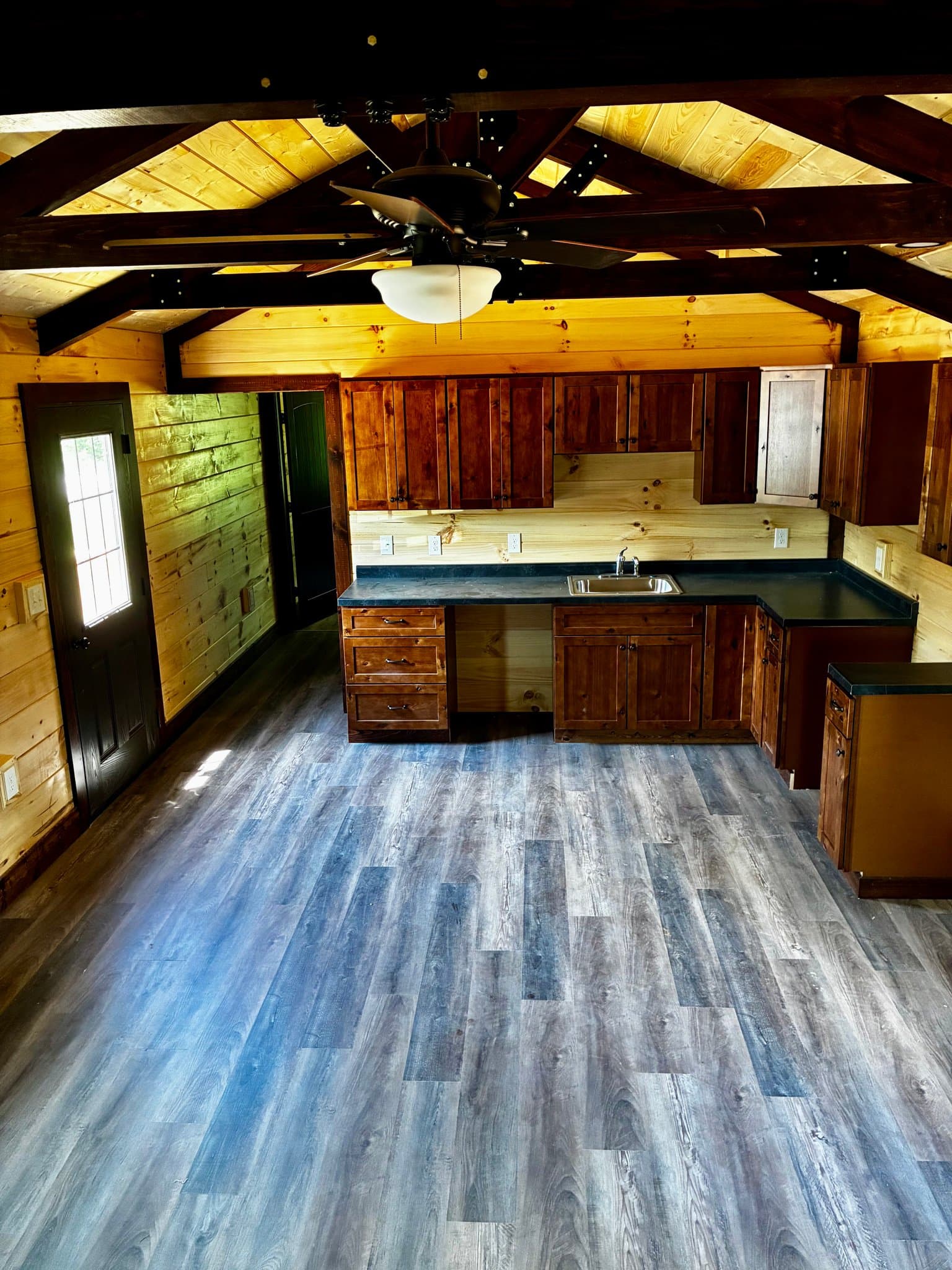 Bonnieville House: 2732 Priceville Rd