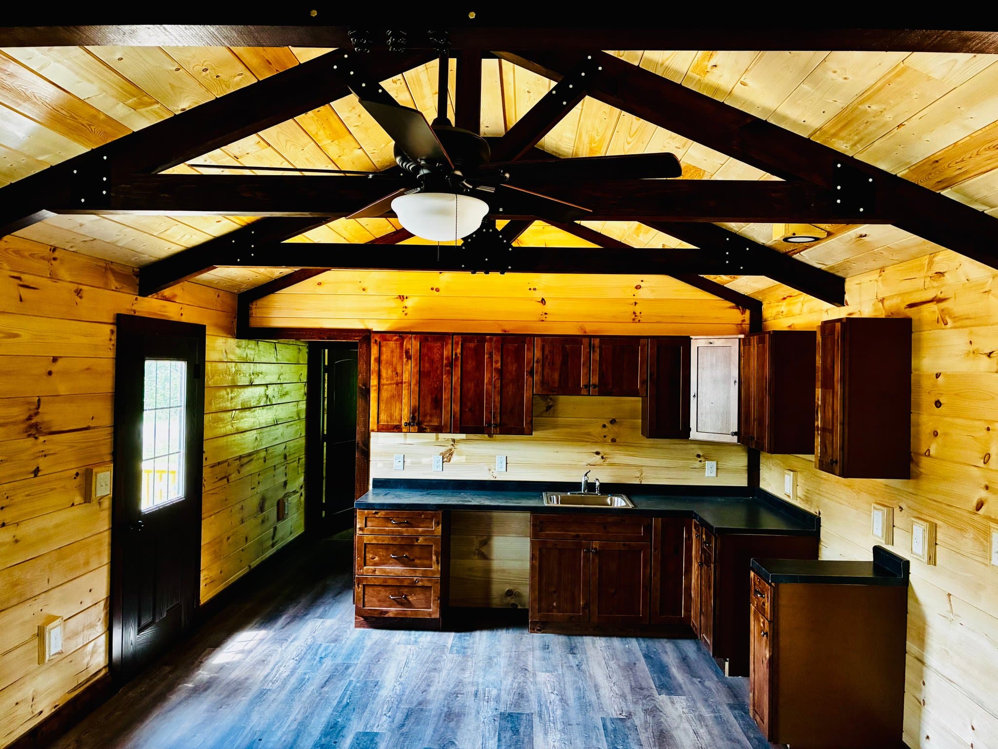 Bonnieville House: 2732 Priceville Rd