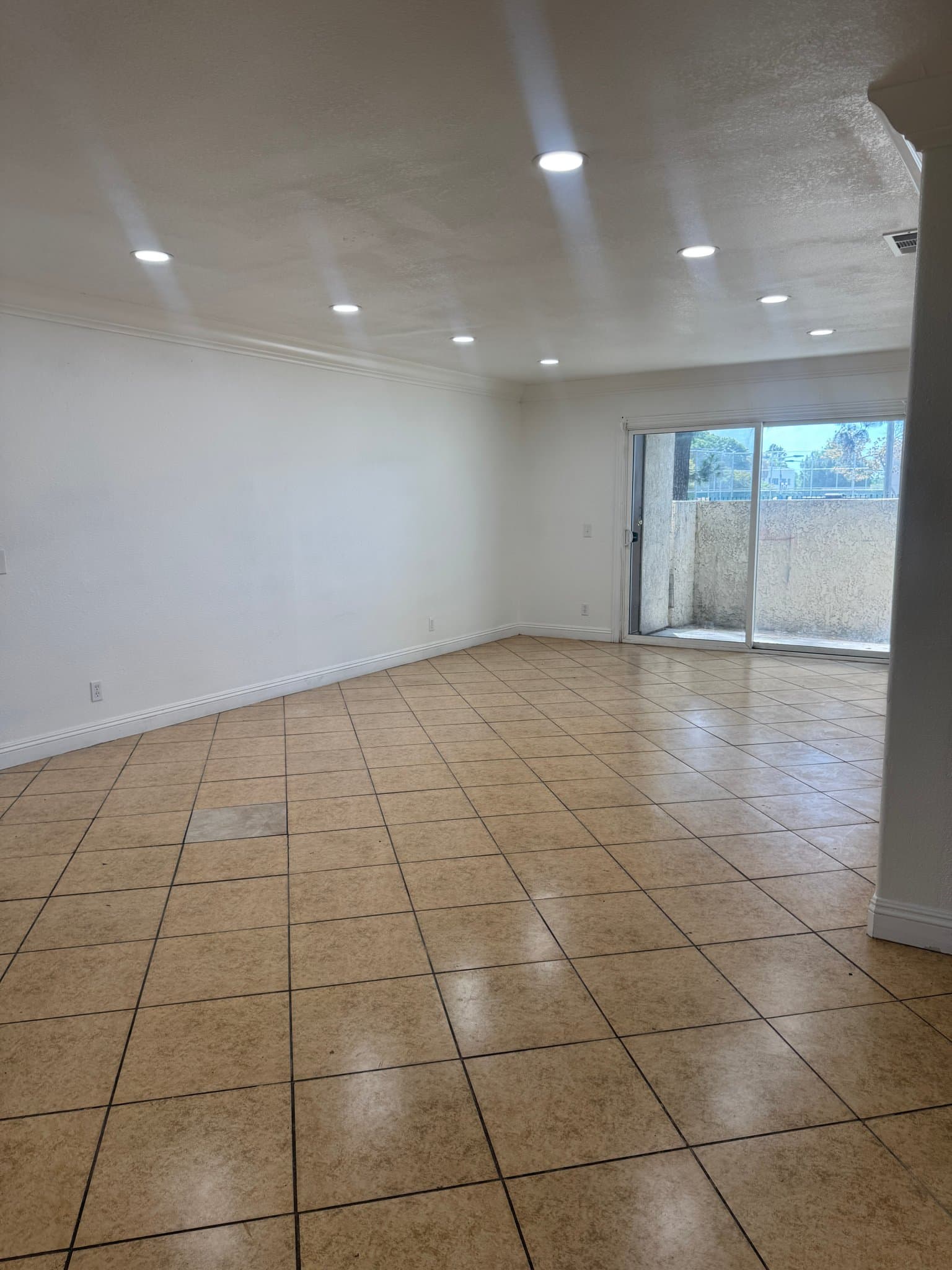 Santa Ana Condo: 721 W 1st