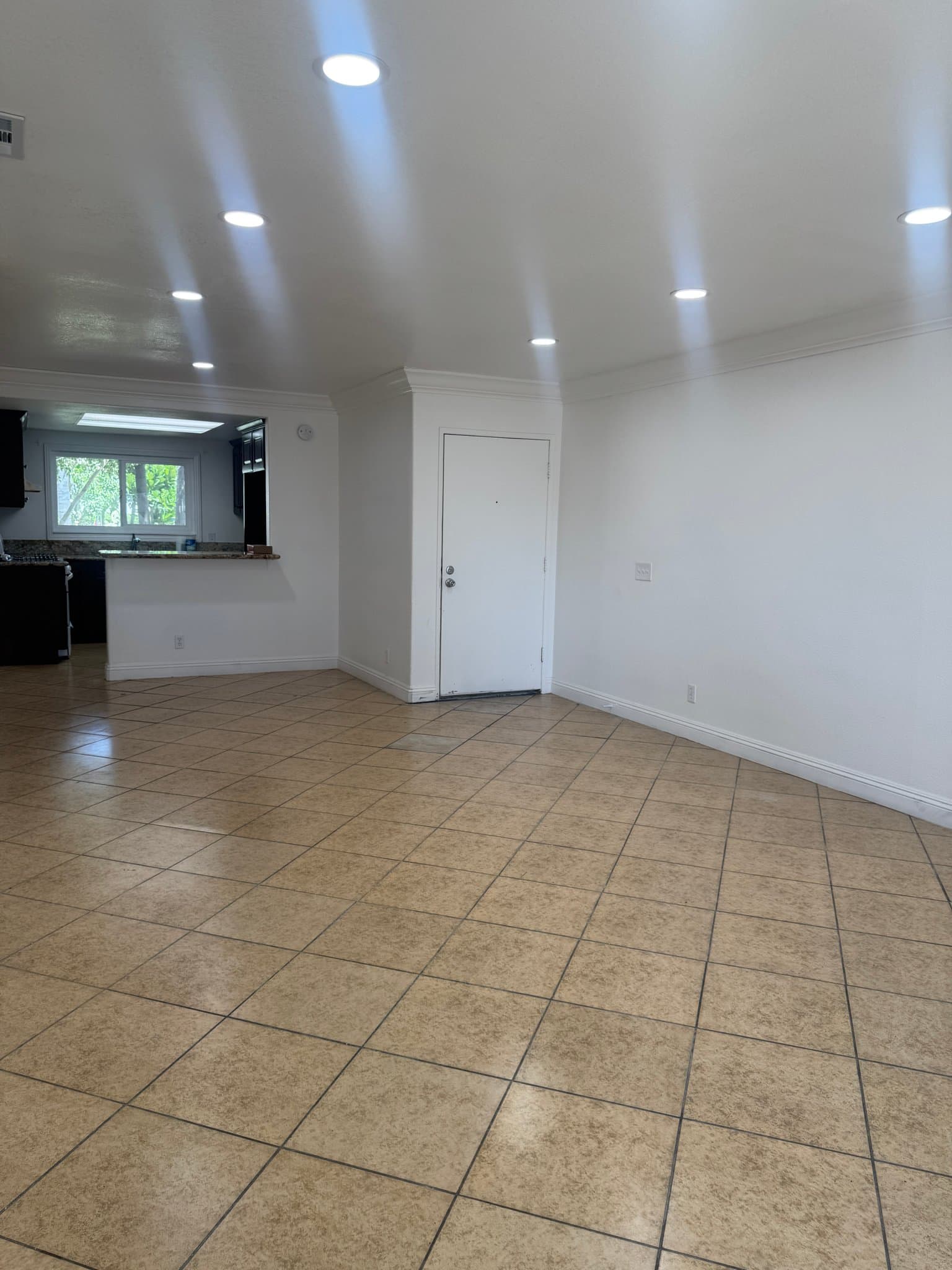 Santa Ana Condo: 721 W 1st