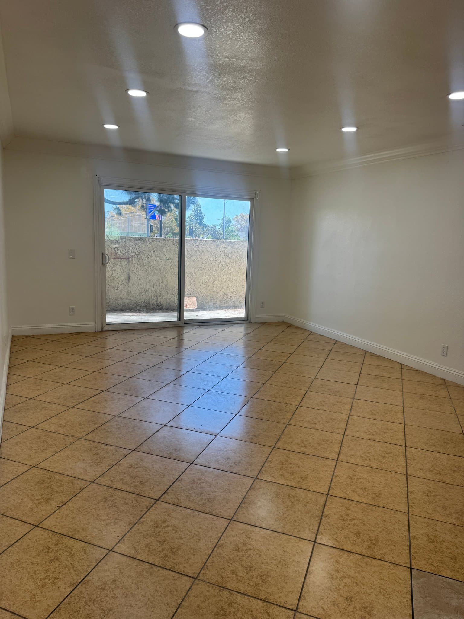 Santa Ana Condo: 721 W 1st