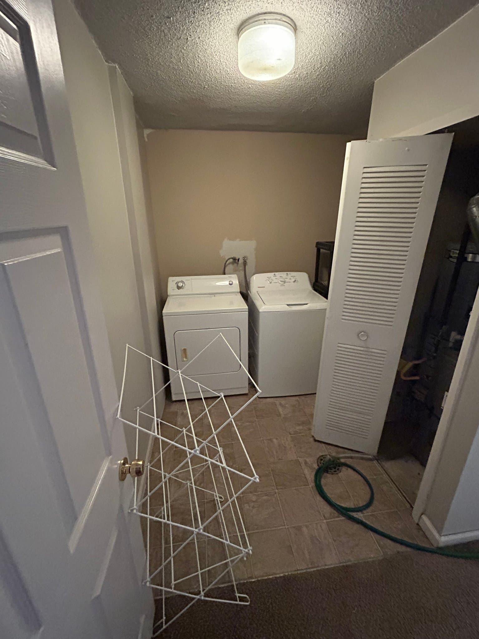Lawrence Townhome: 2119 Quail Creek Dr