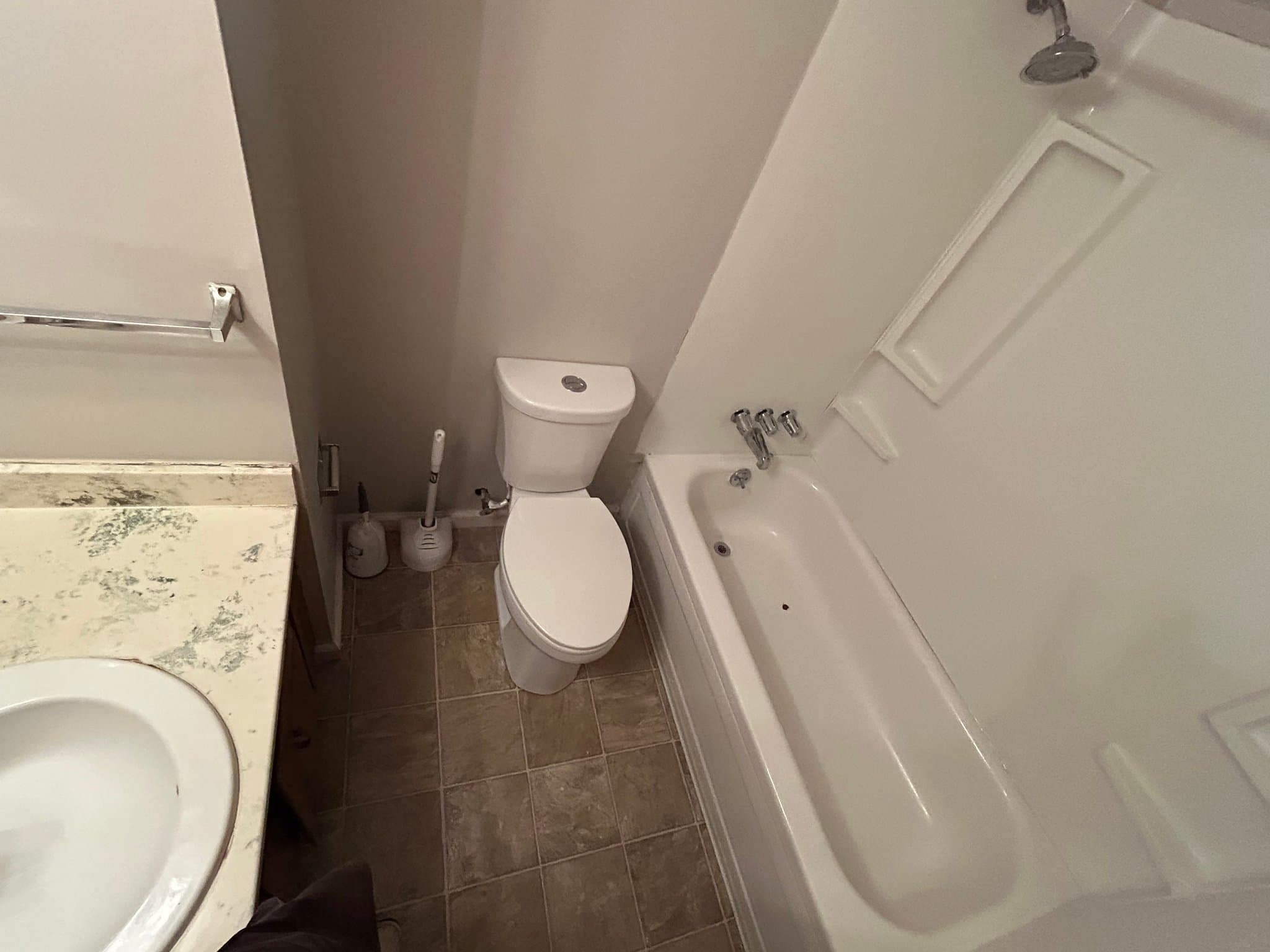 Lawrence Townhome: 2119 Quail Creek Dr