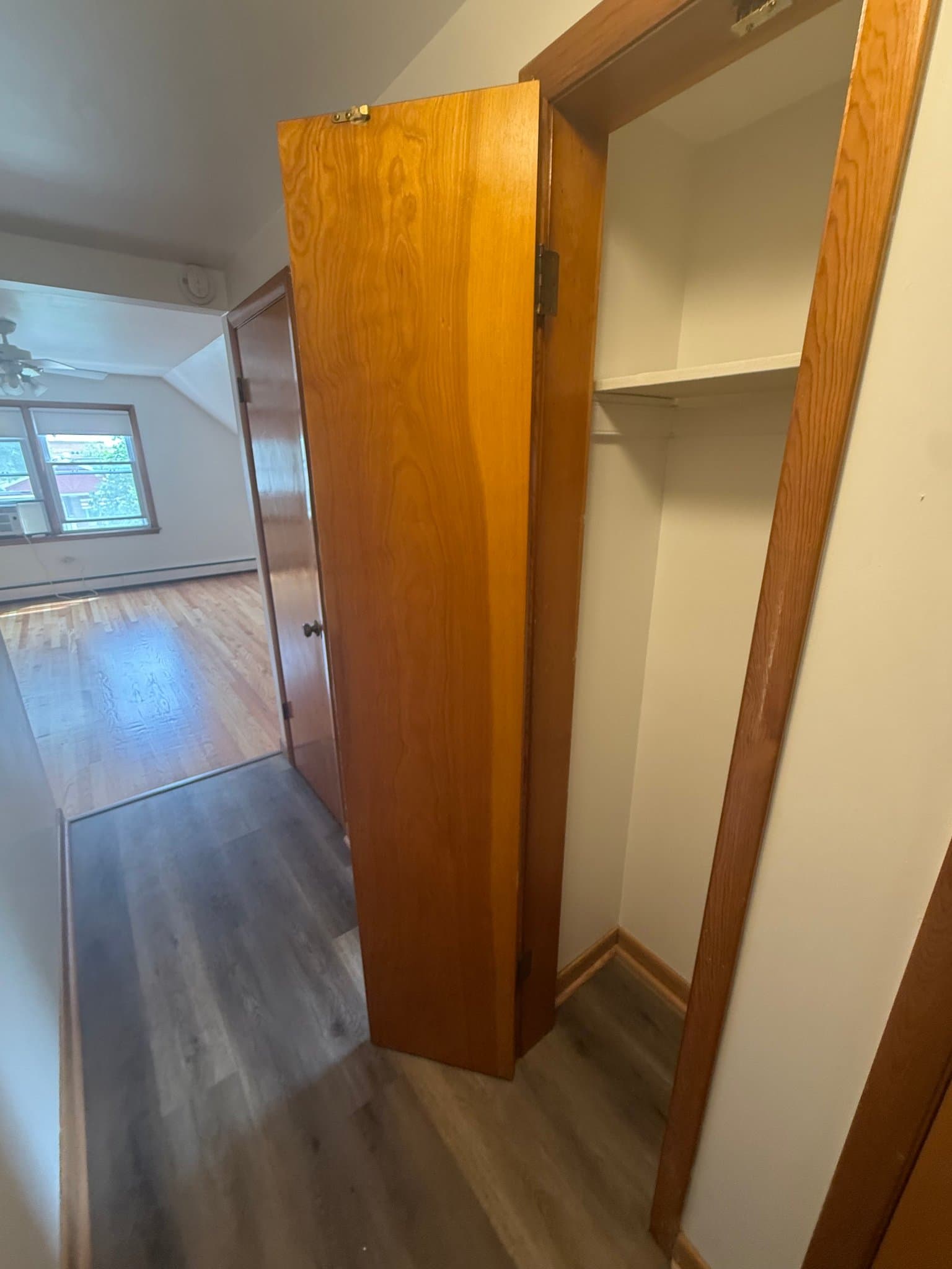 Chicago Apartment: 4338 S Komensky Ave