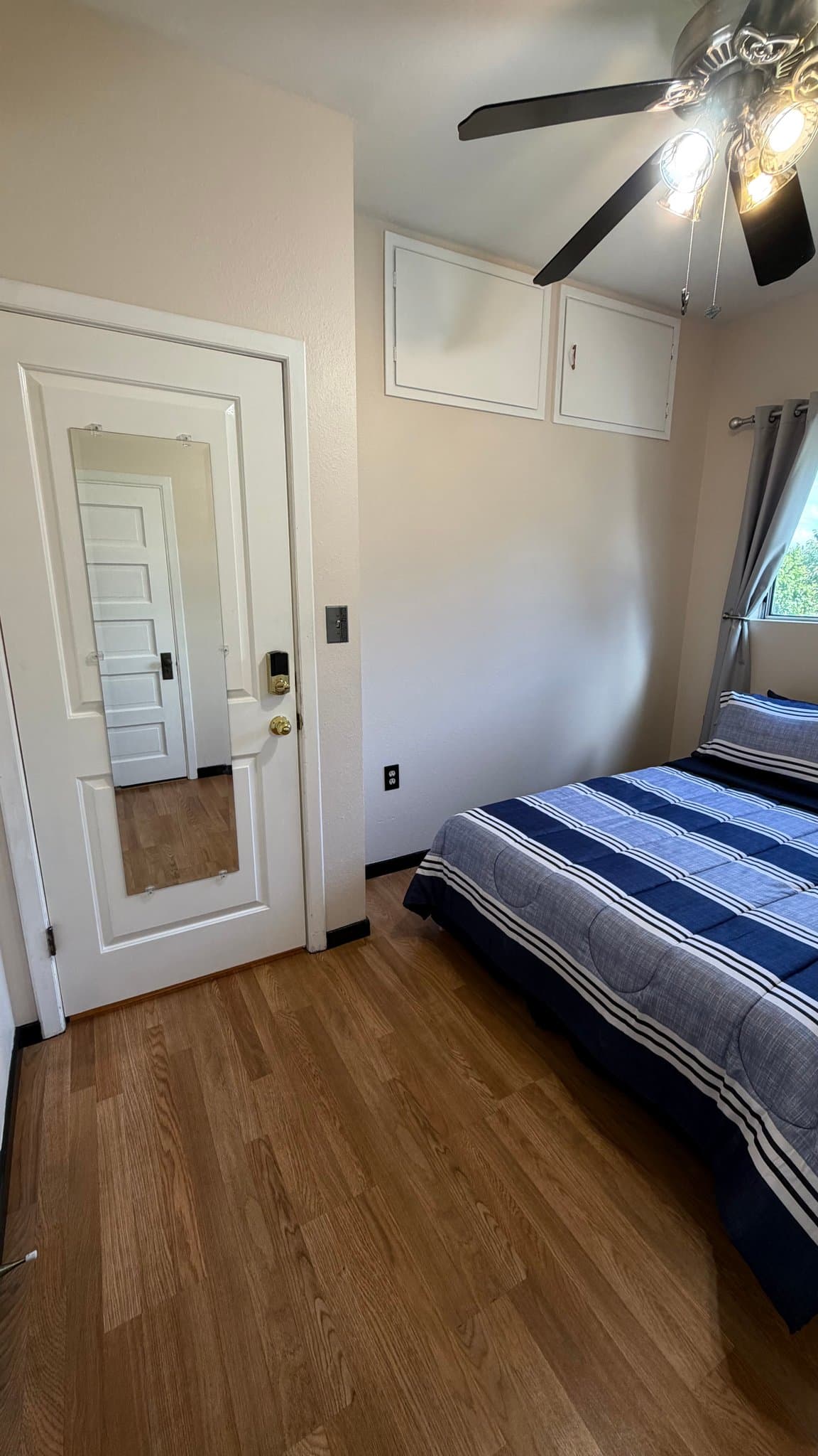 Kent Single Room: 13601 SE 266th St