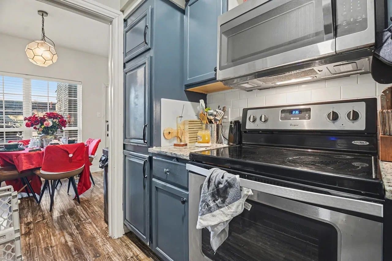 Dallas Condo: 8550 Fair Oaks Xing