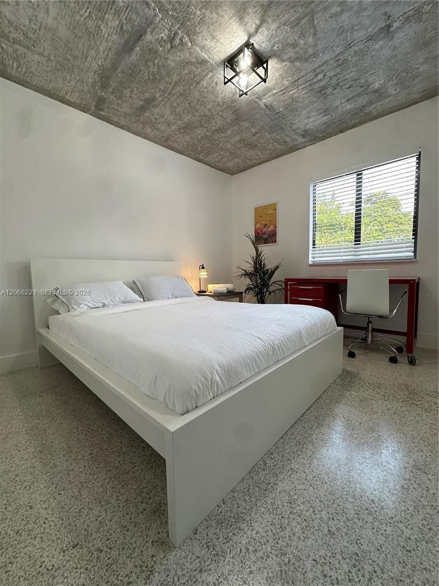 Miami House: 190 NW 69th St